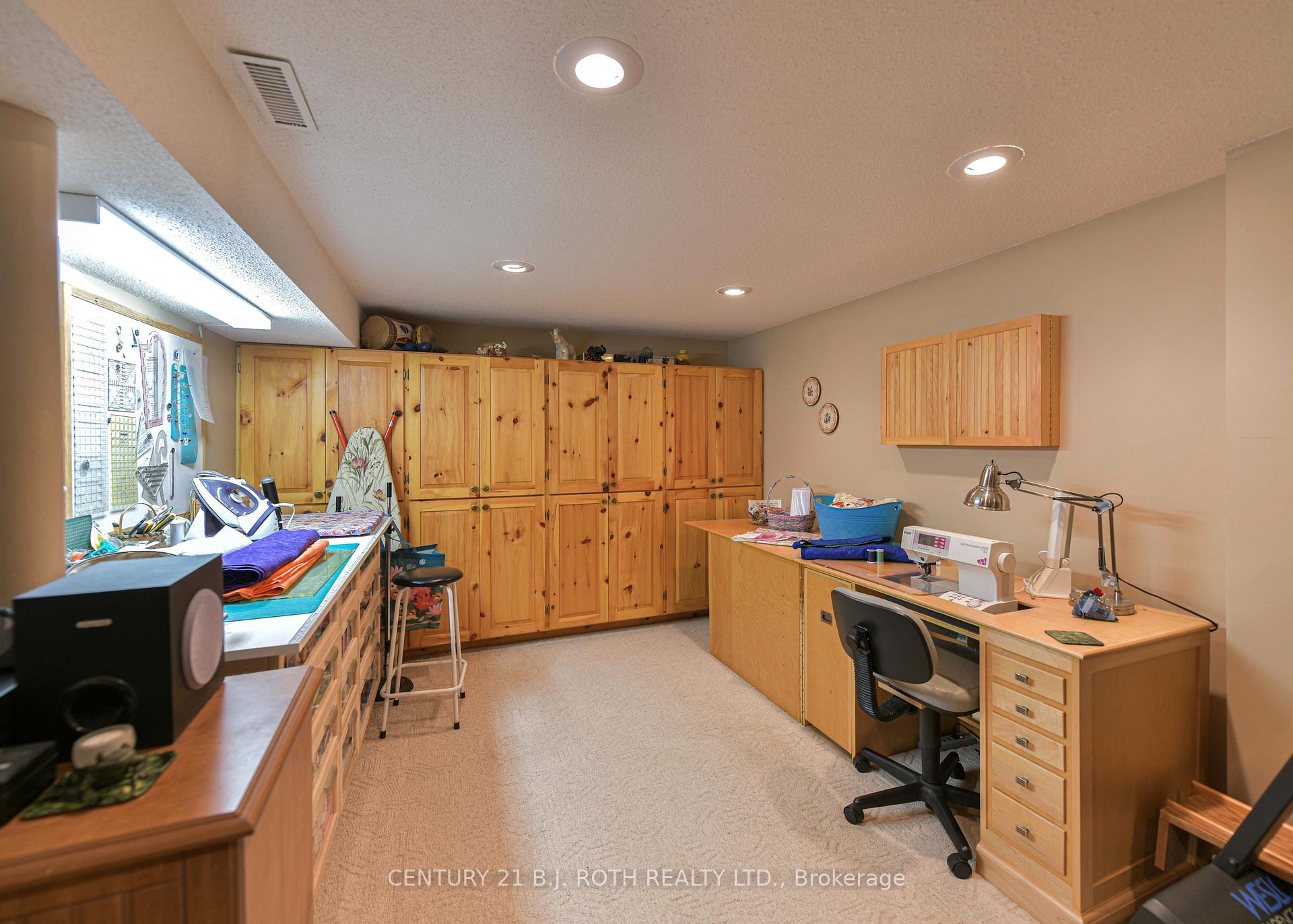 441 Barrie Road 36