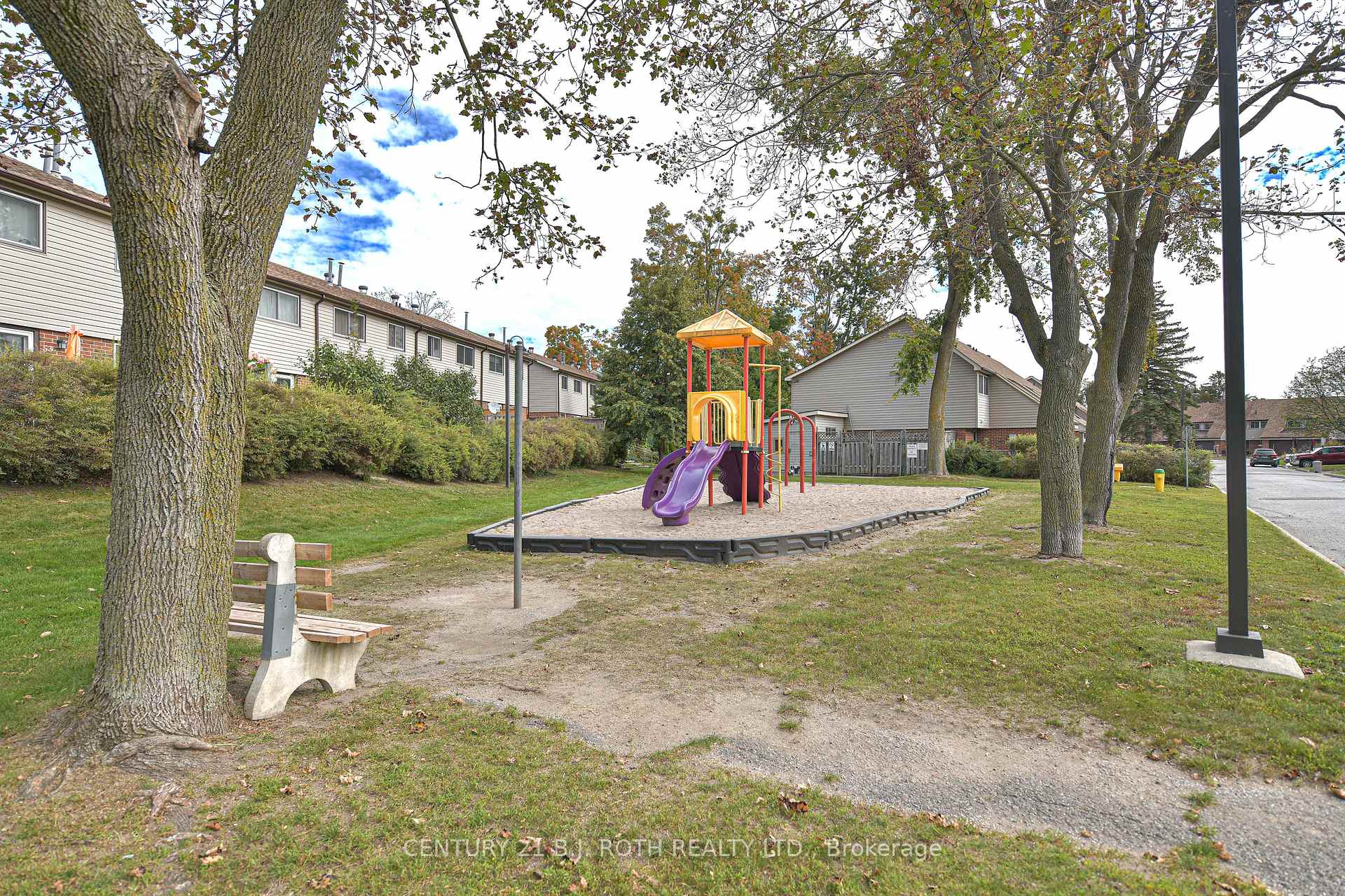 441 Barrie Road 36