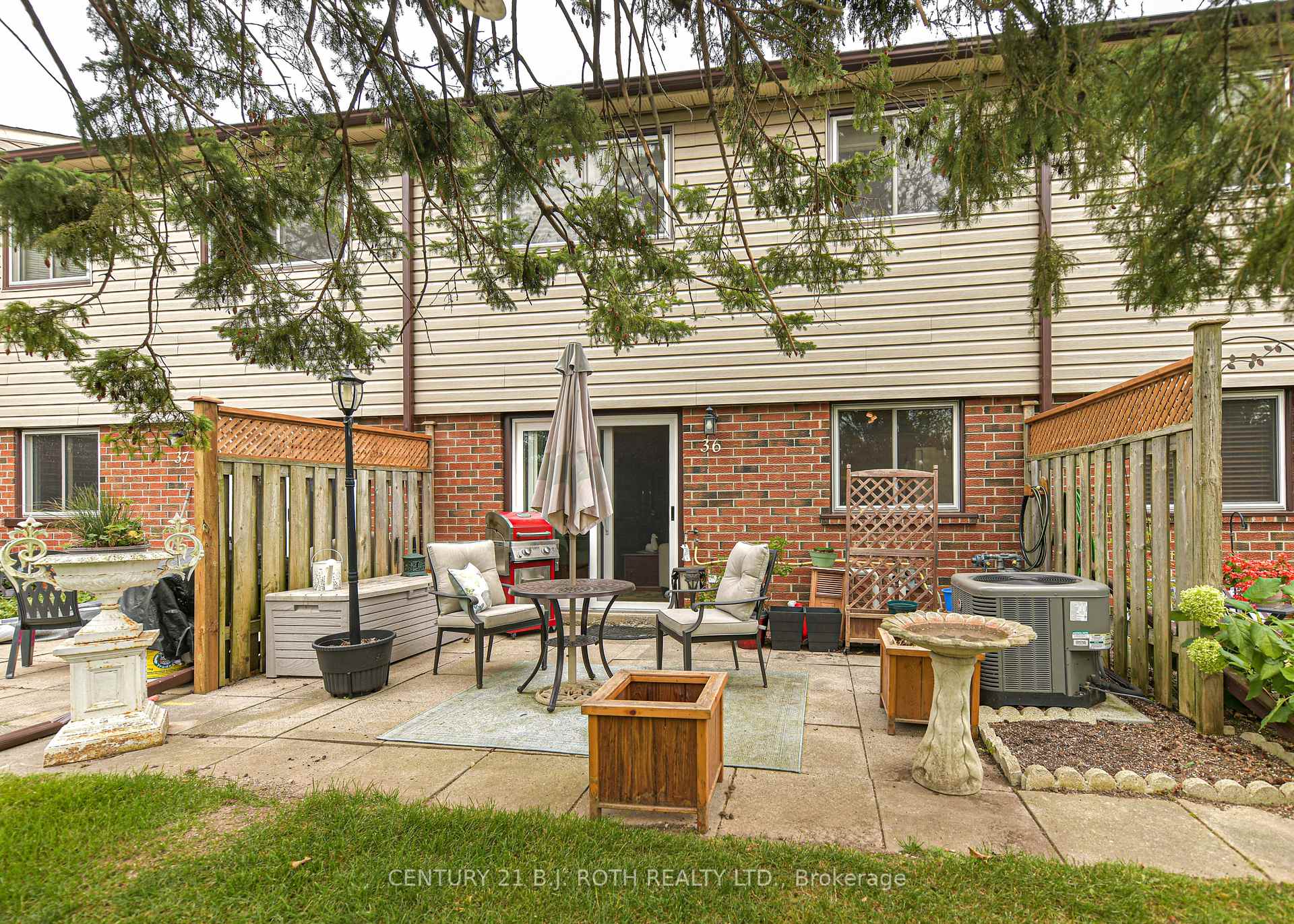 441 Barrie Road 36