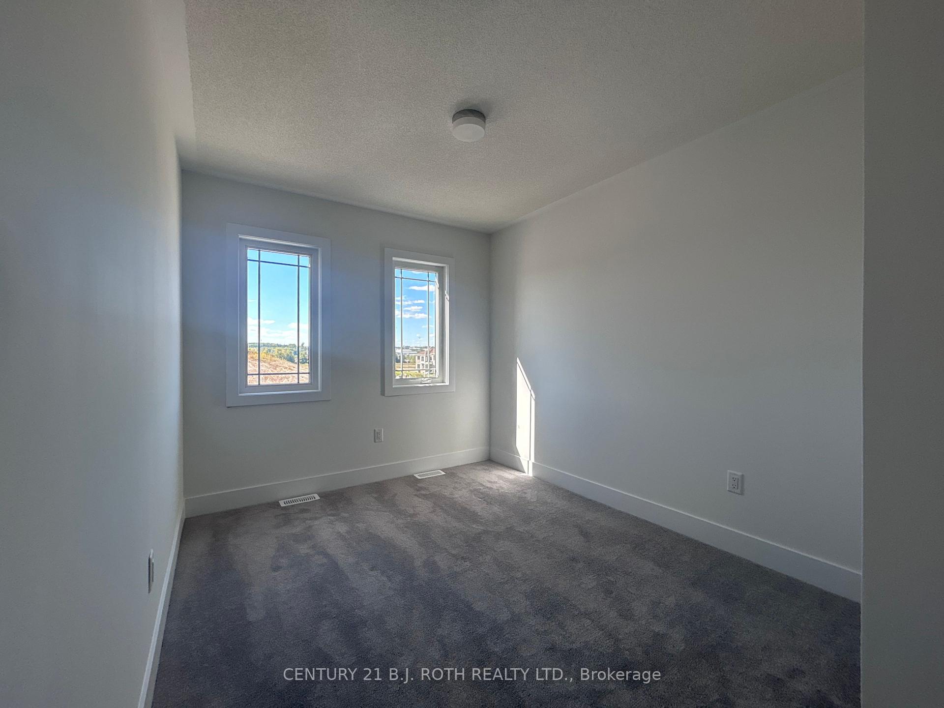 15 Milady Crescent