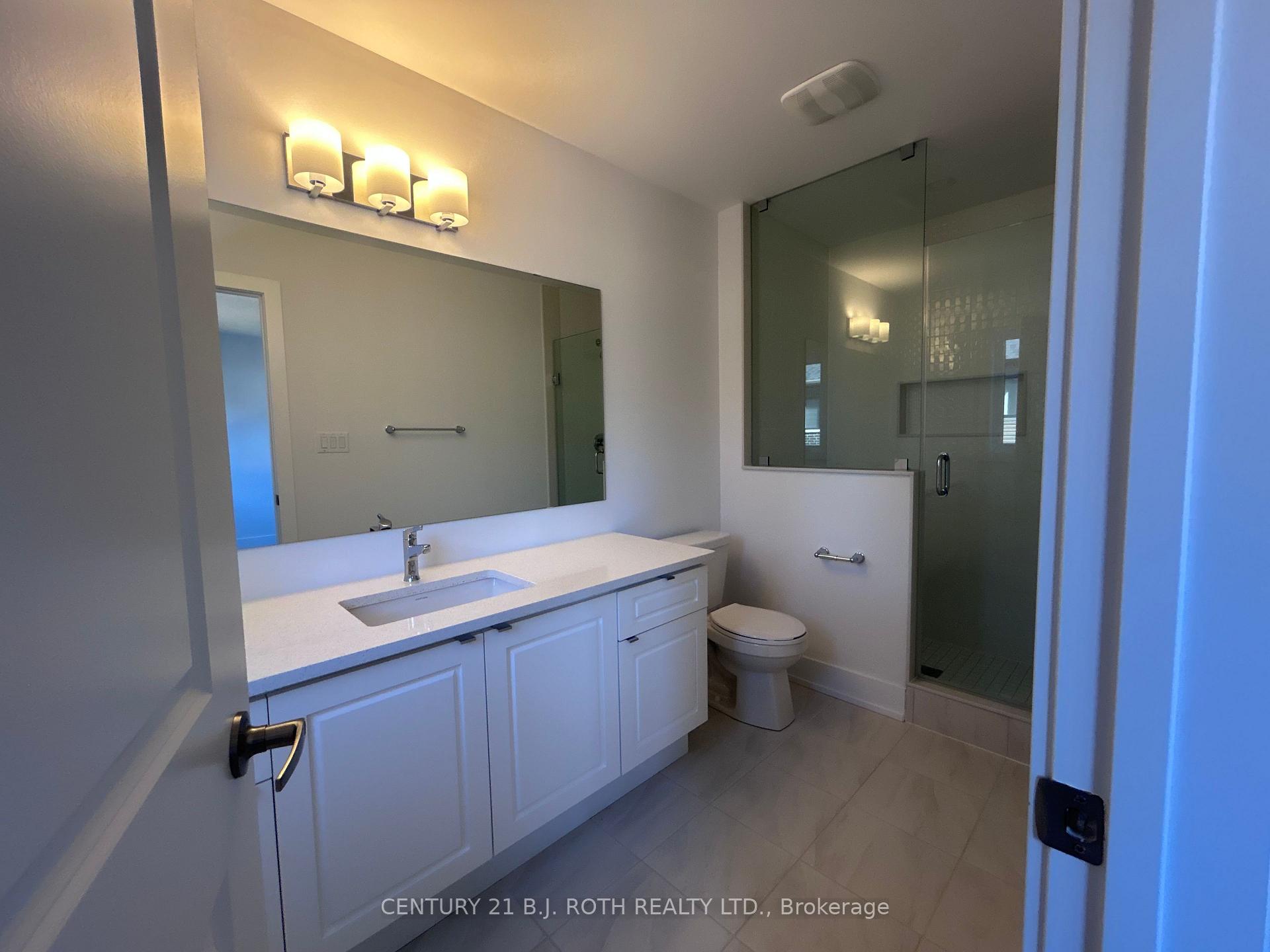 15 Milady Crescent