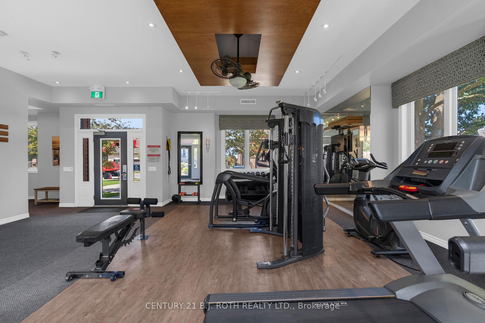 720 Yonge Street 201