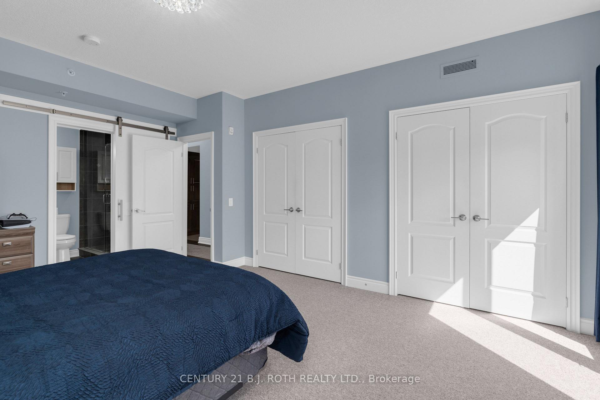720 Yonge Street 201