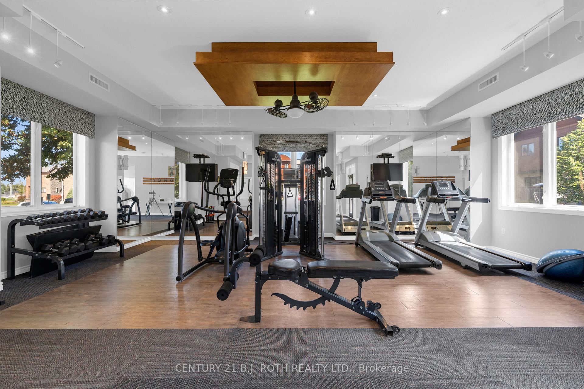 720 Yonge Street 201