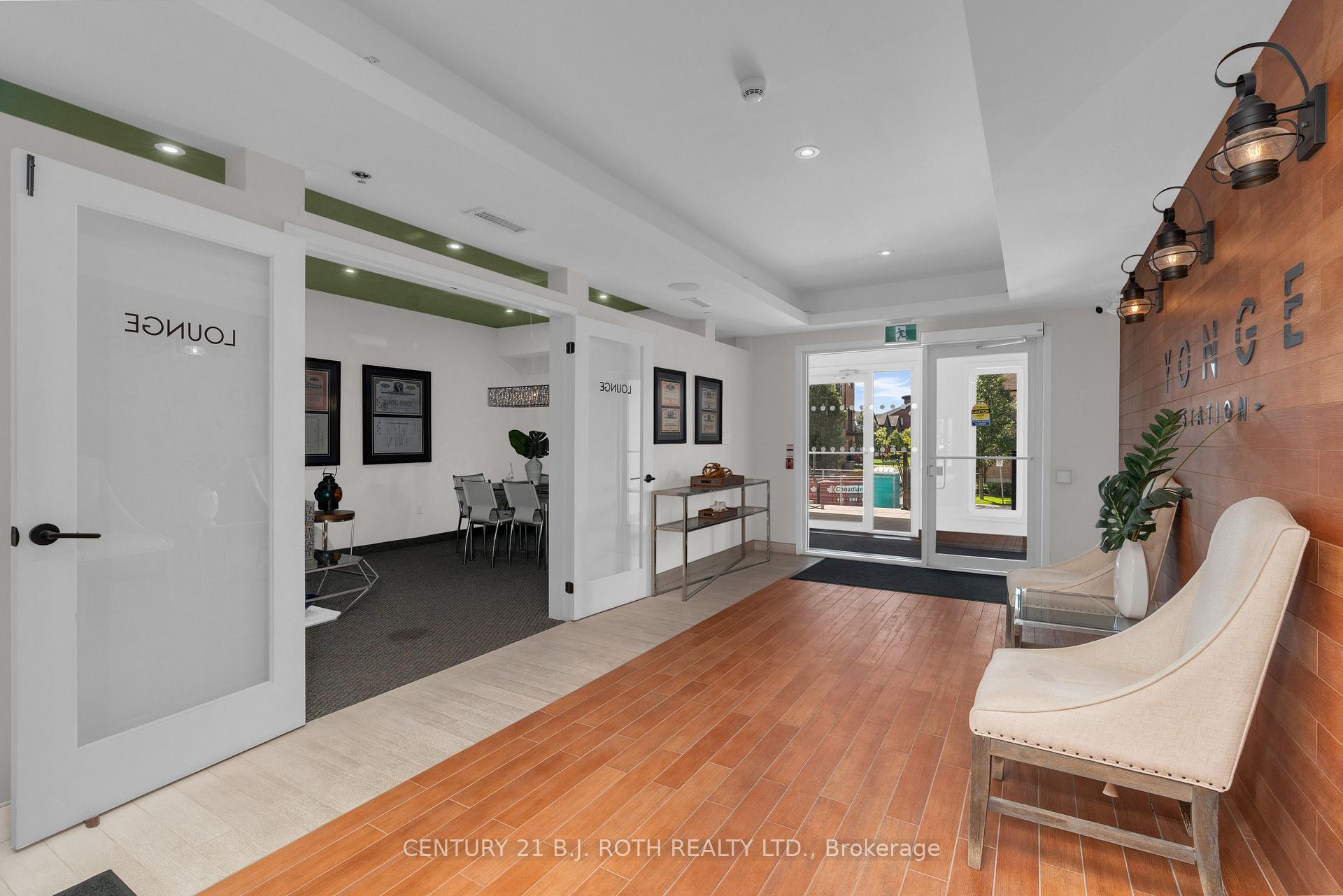 720 Yonge Street 201