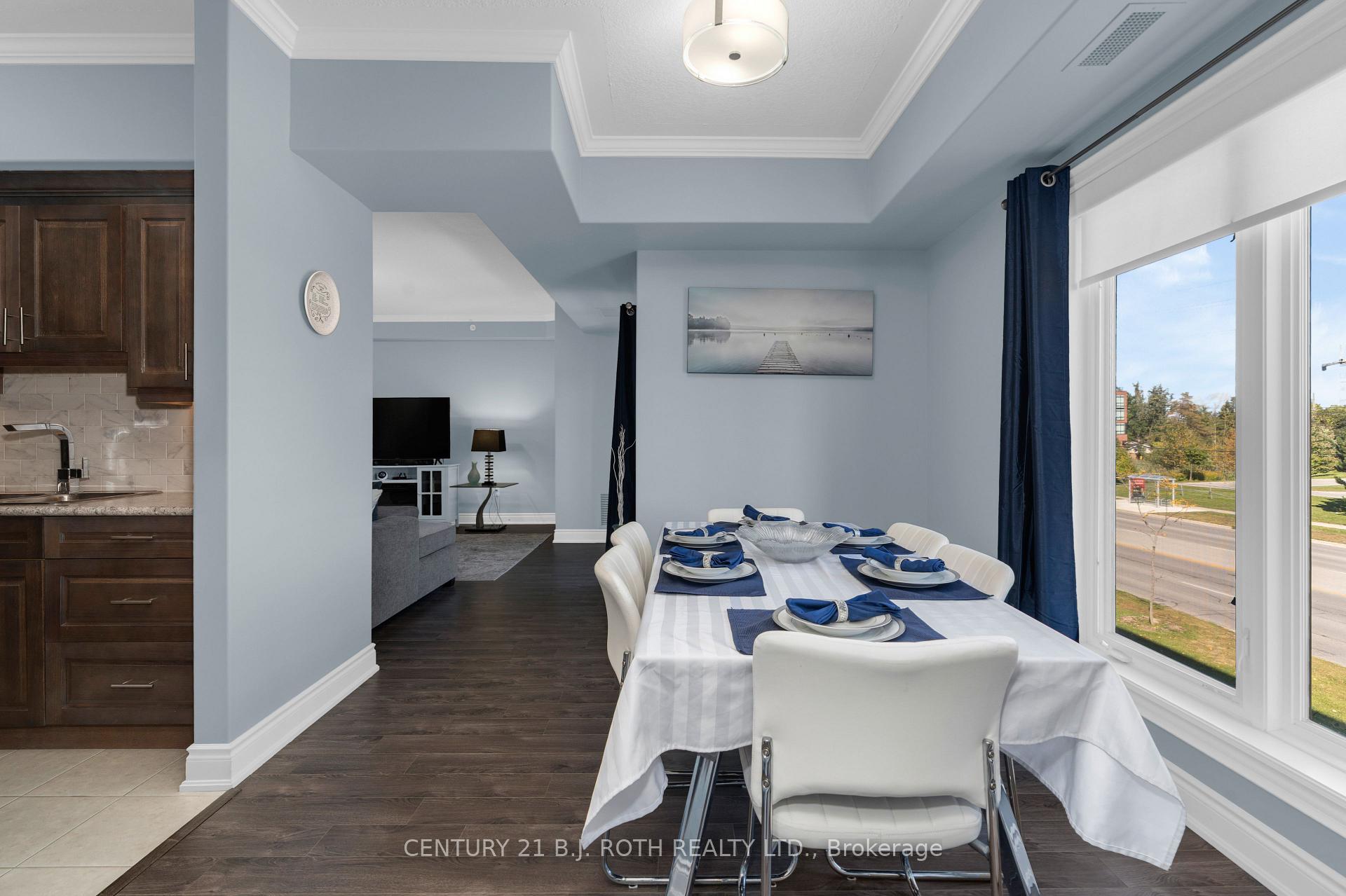 720 Yonge Street 201
