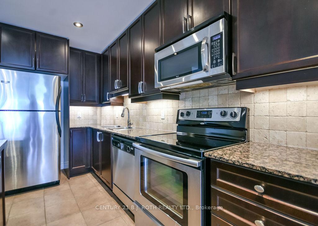 37 ELLEN Street 1505