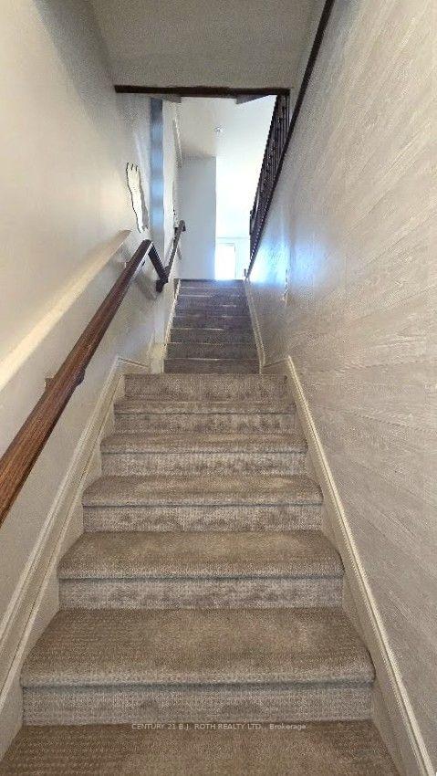 41 Dunlop Street E 1