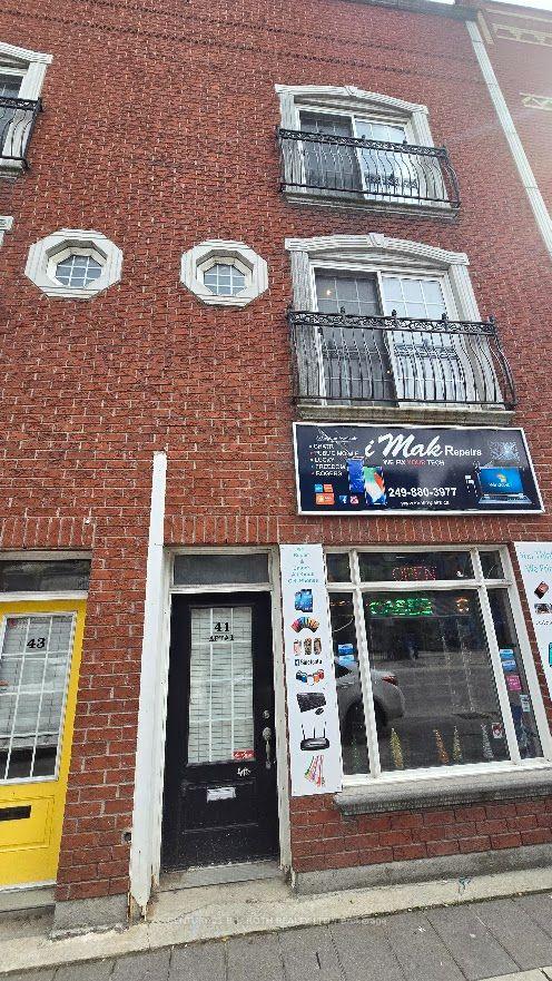 41 Dunlop Street E 1