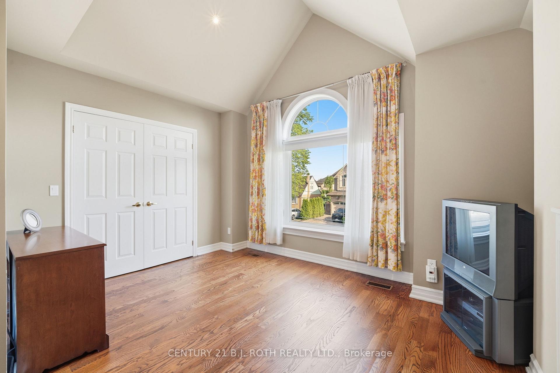 20 Creston Road, Toronto