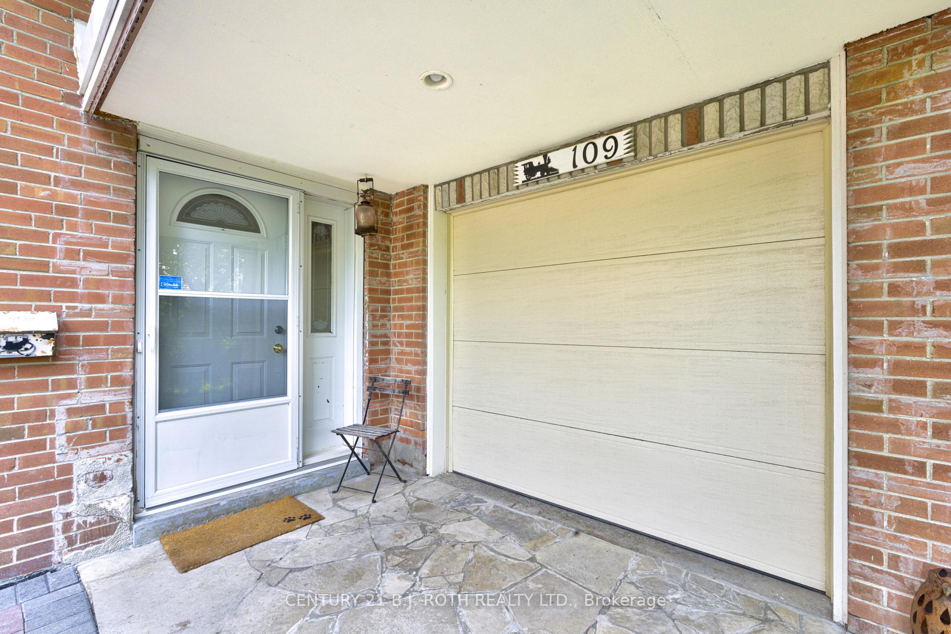 109 Wincott Drive, Toronto