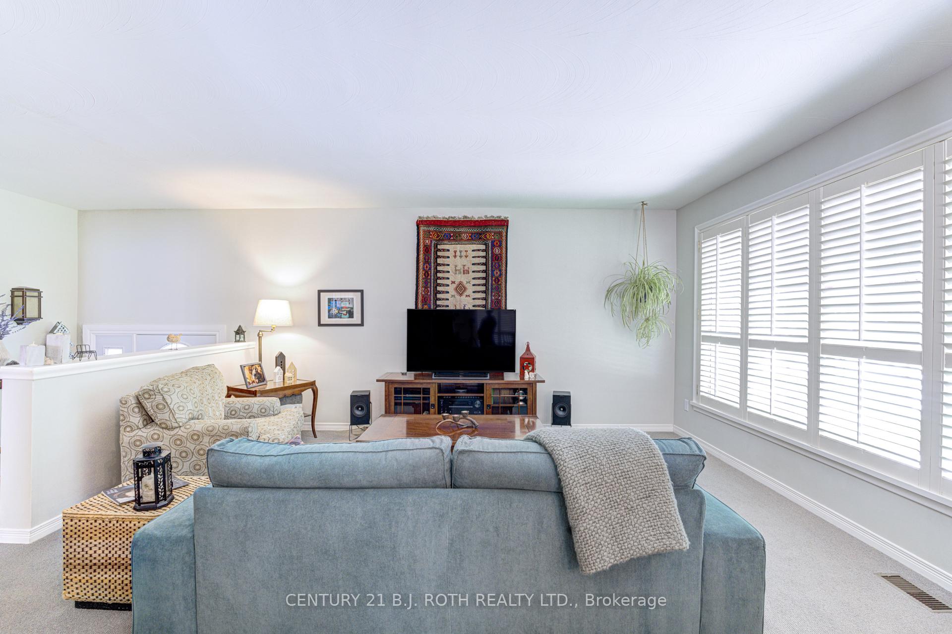 109 Wincott Drive, Toronto