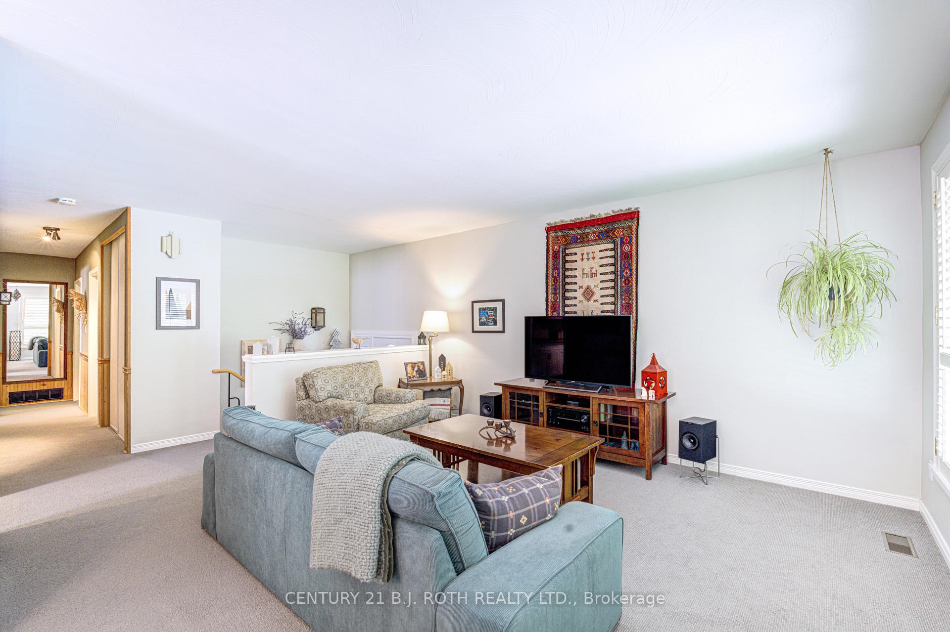 109 Wincott Drive, Toronto