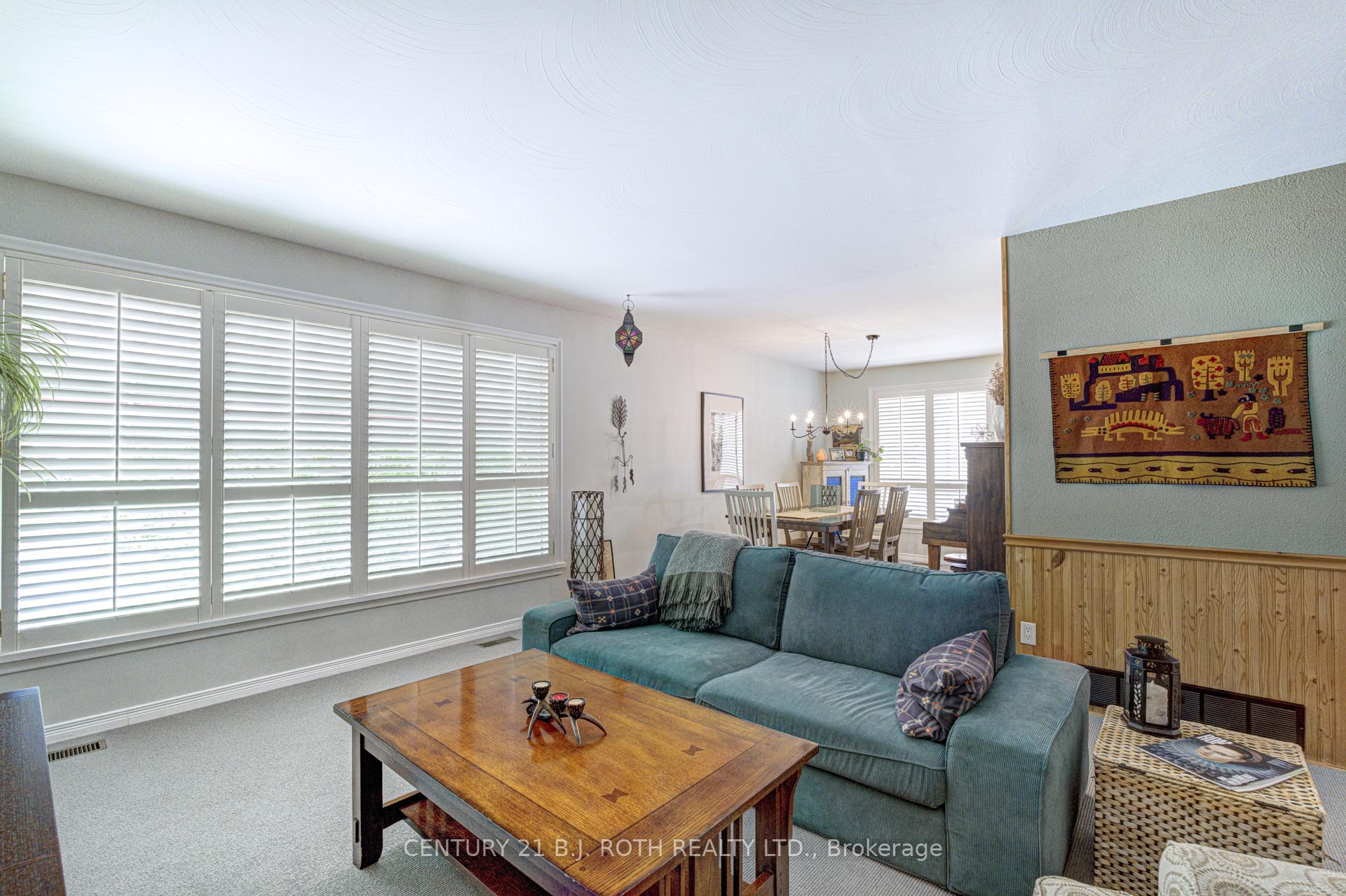 109 Wincott Drive, Toronto