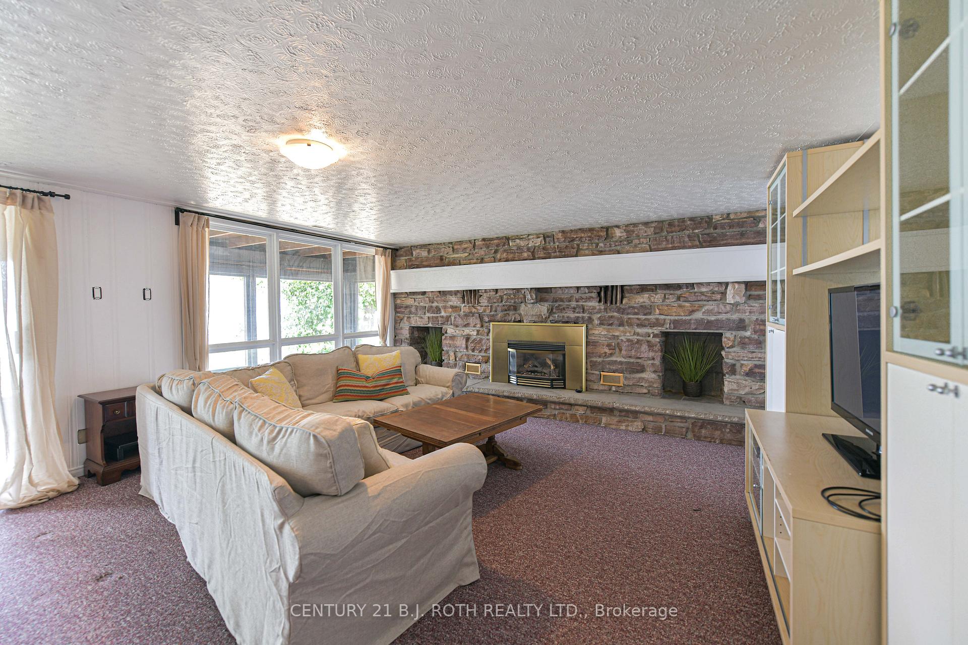 71 Campbell Beach Road