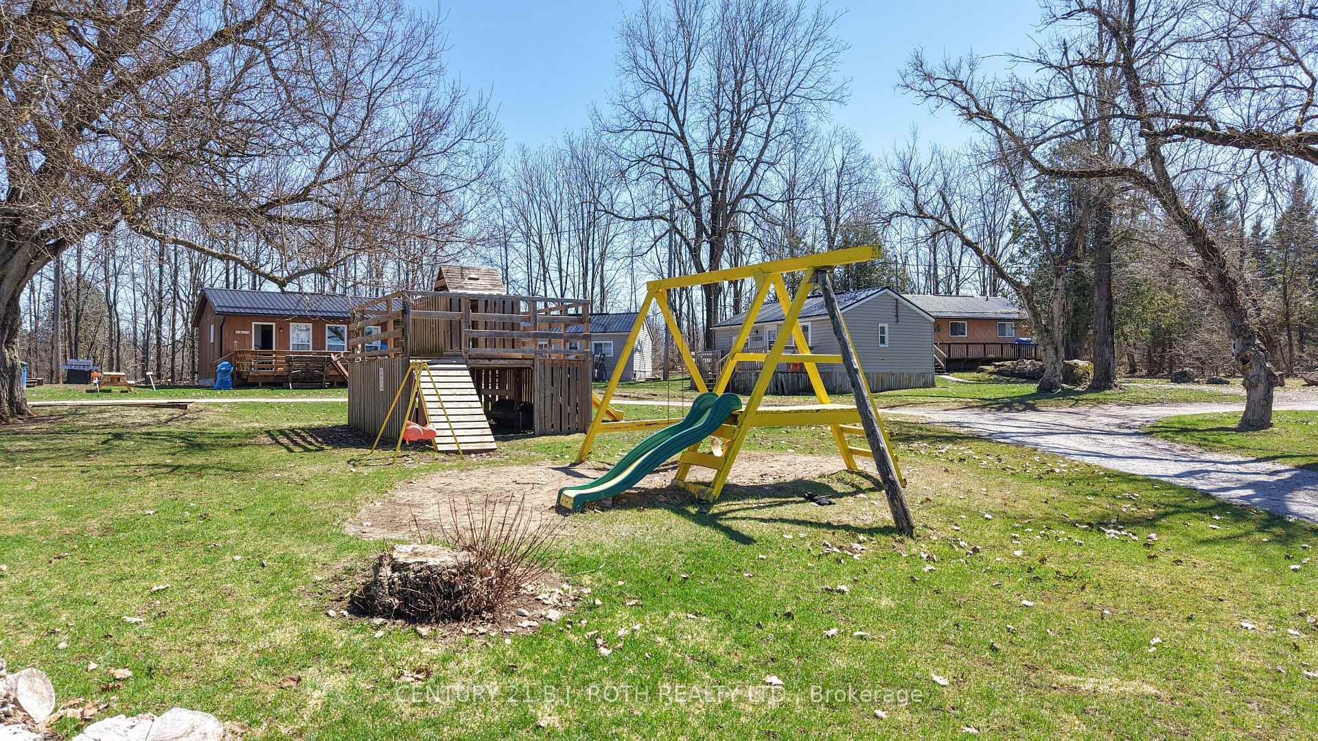230-232 Lake Dalrymple Road 1