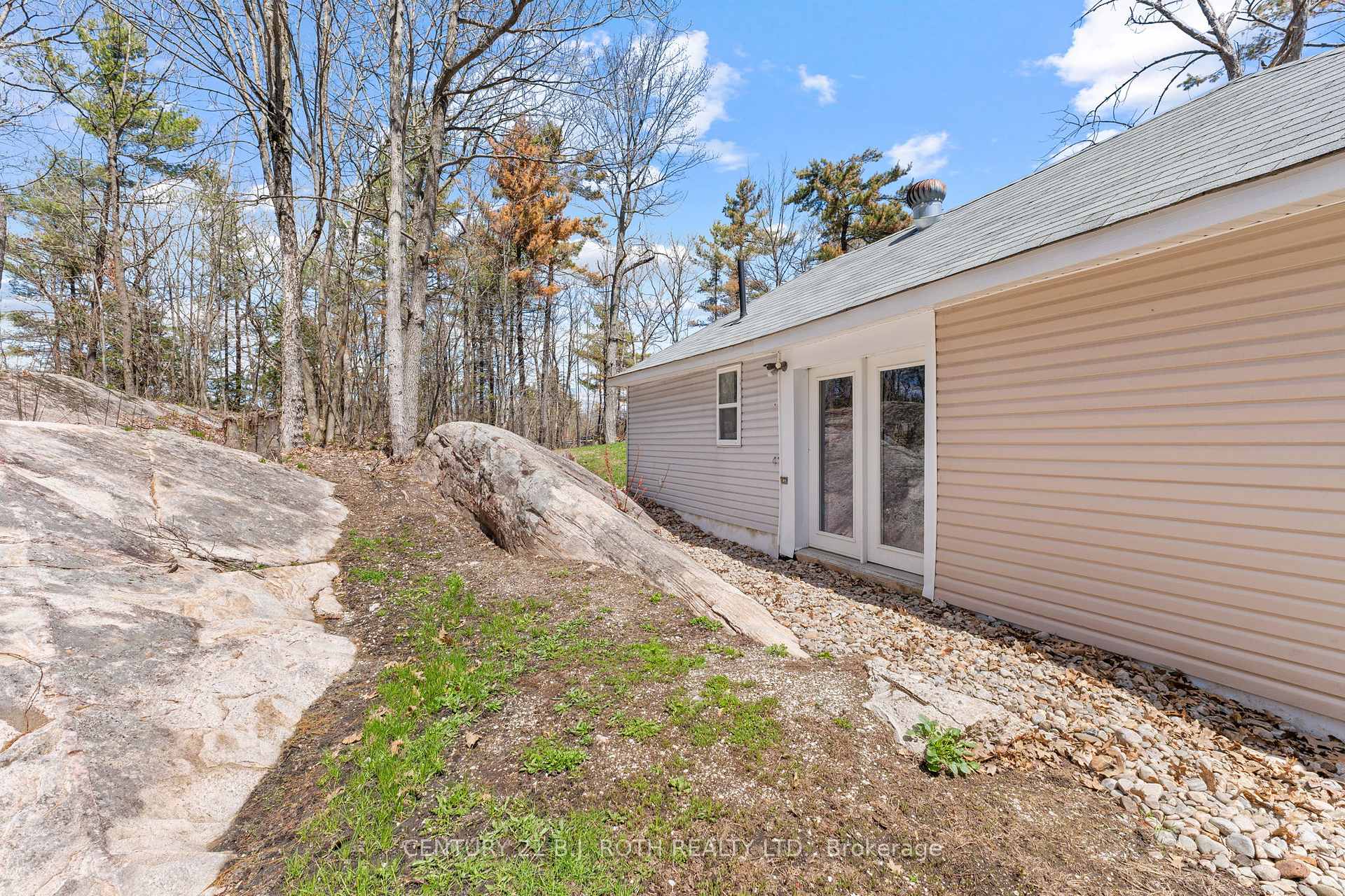 1411 Hwy 11 N/A S