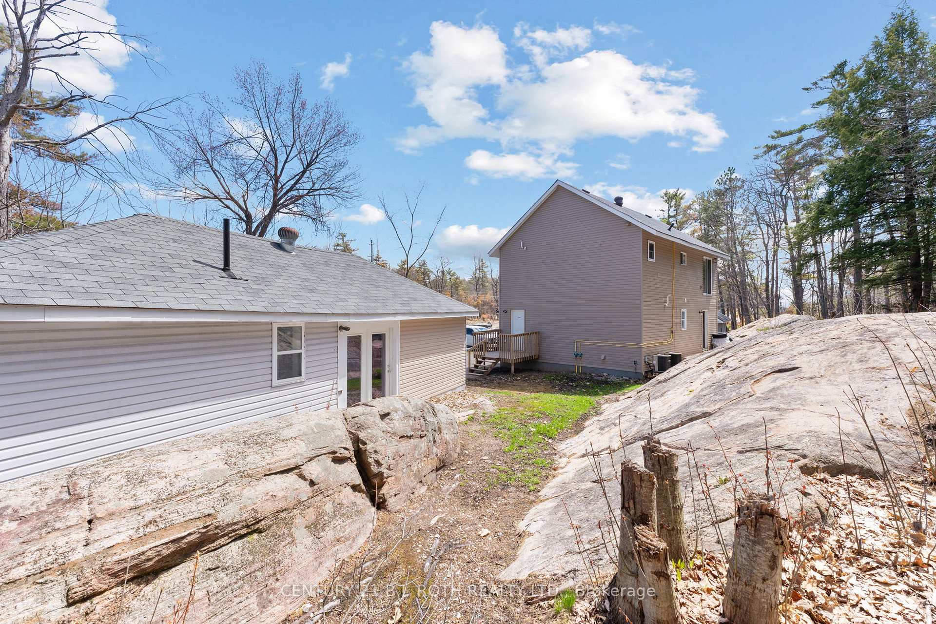 1411 Hwy 11 N/A S