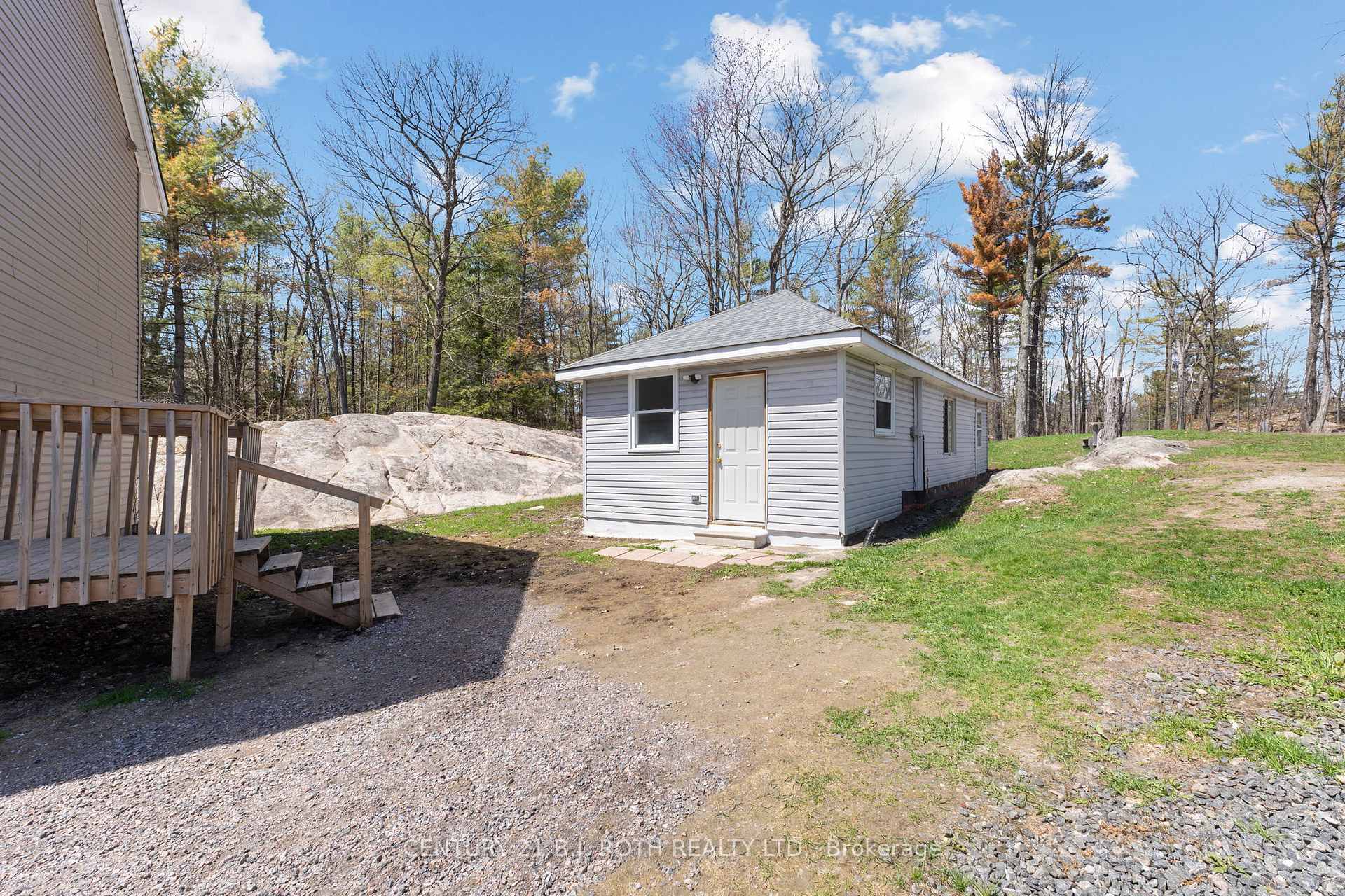 1411 Hwy 11 N/A S