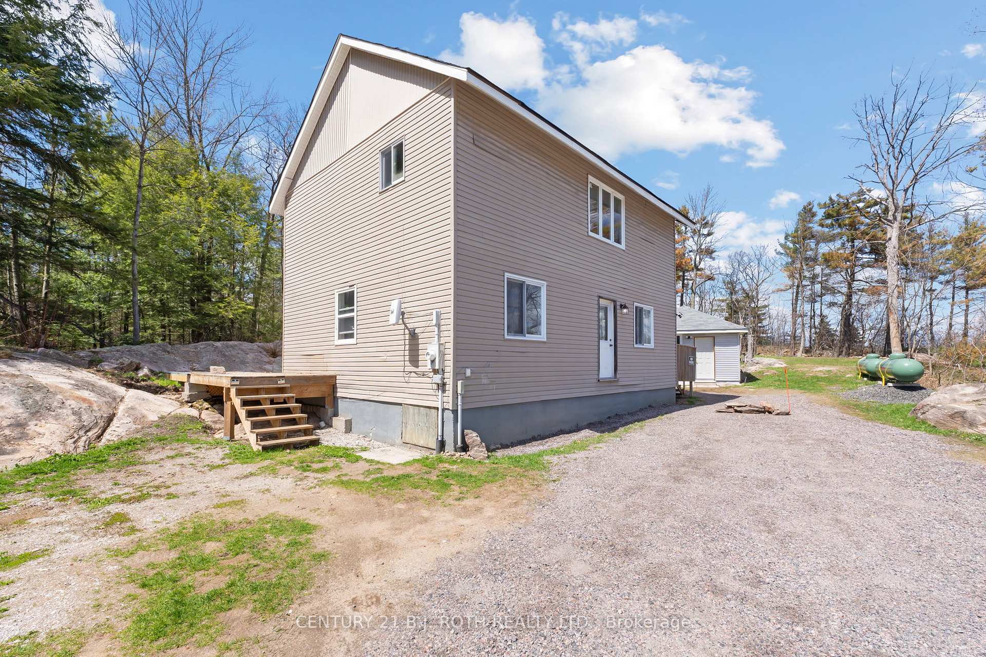 1411 Hwy 11 N/A S