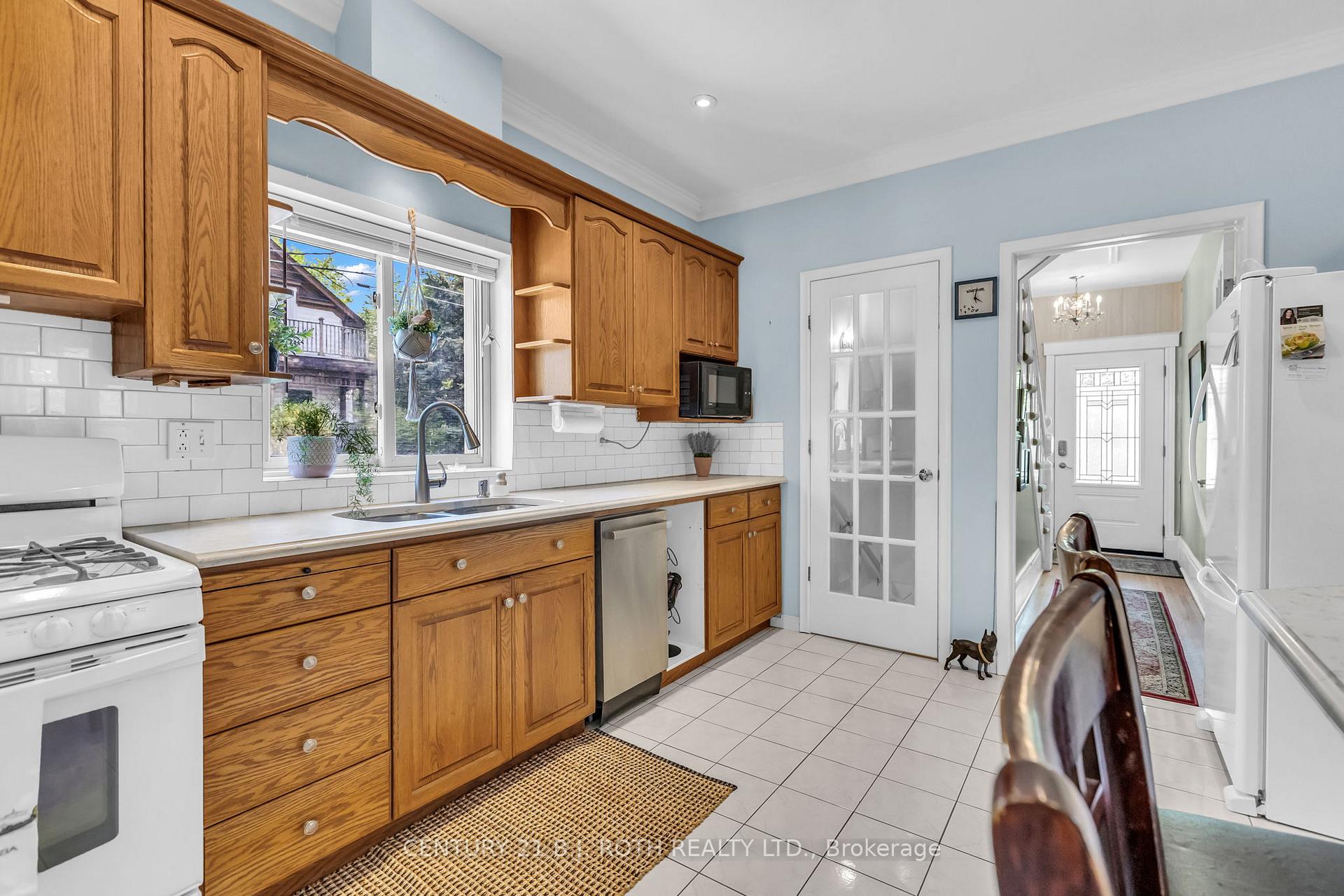 32 Samuel Street