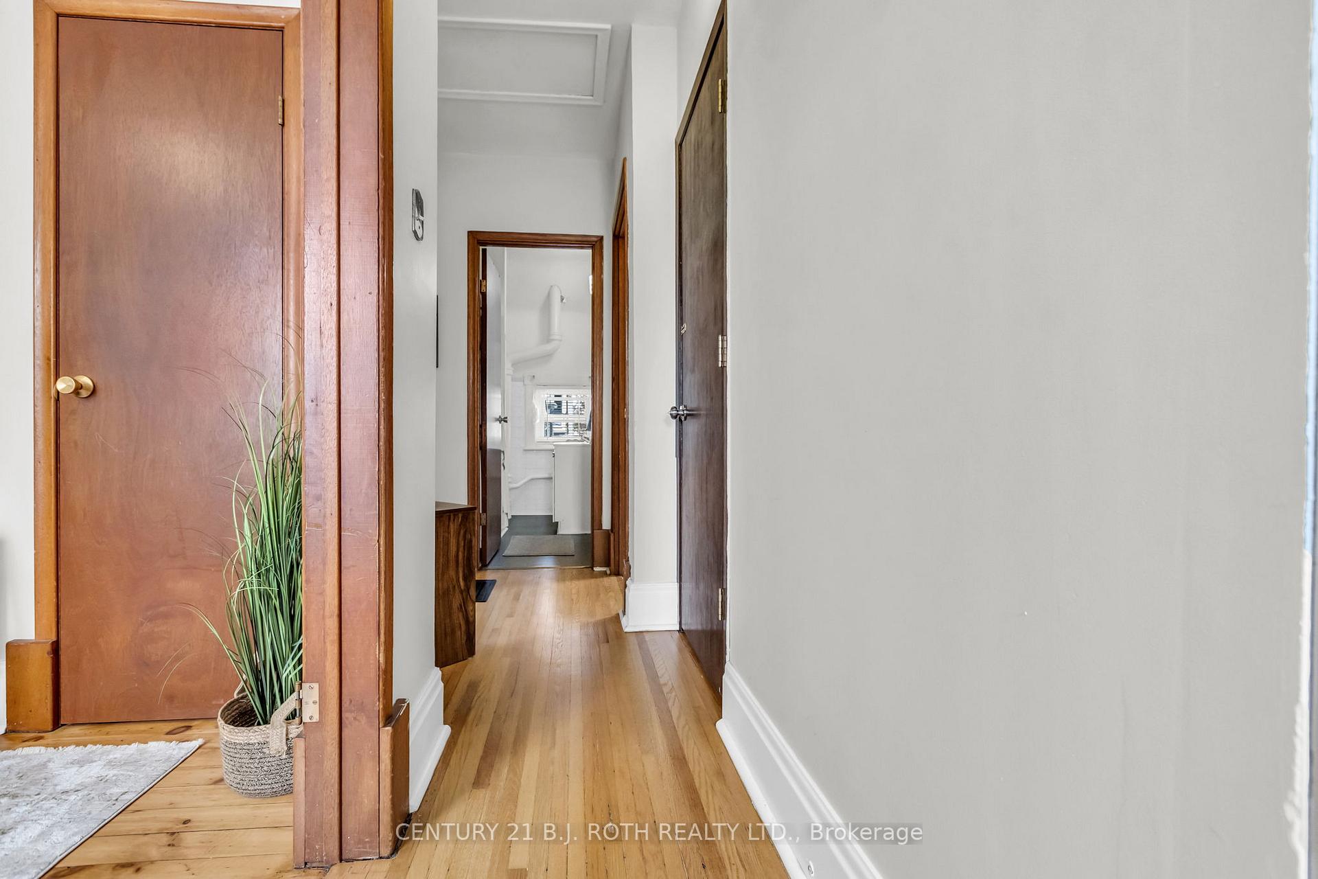 32 Samuel Street
