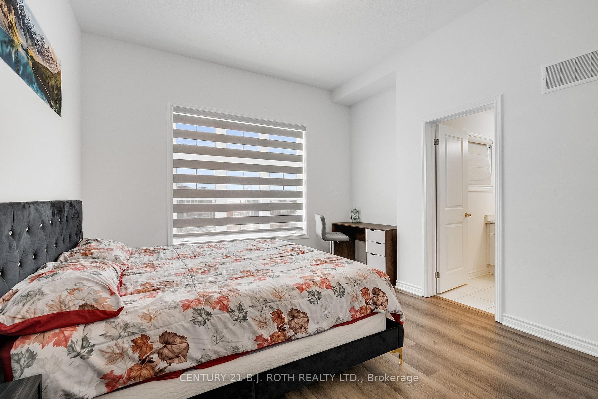 22 Dyer Crescent