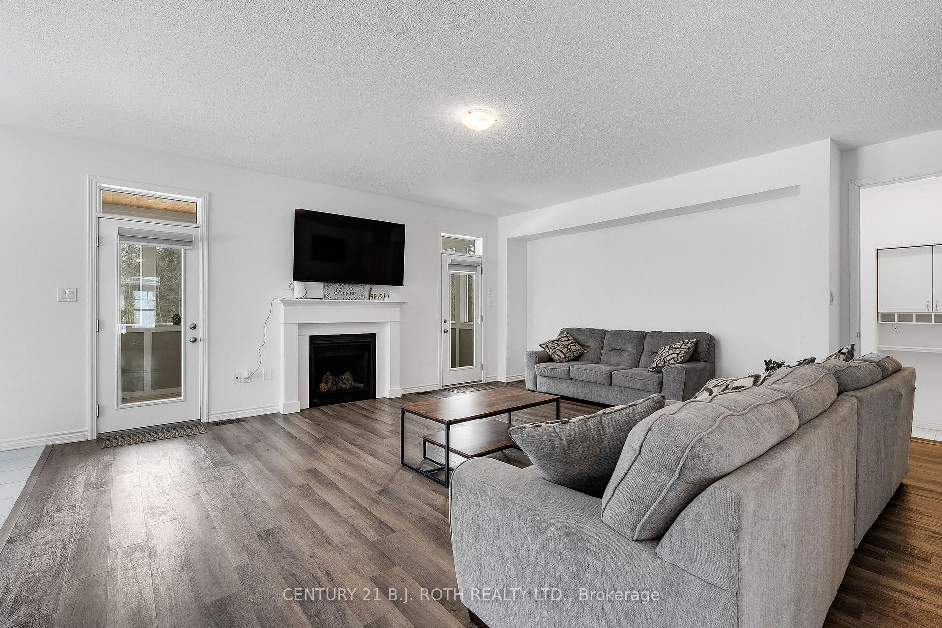 22 Dyer Crescent
