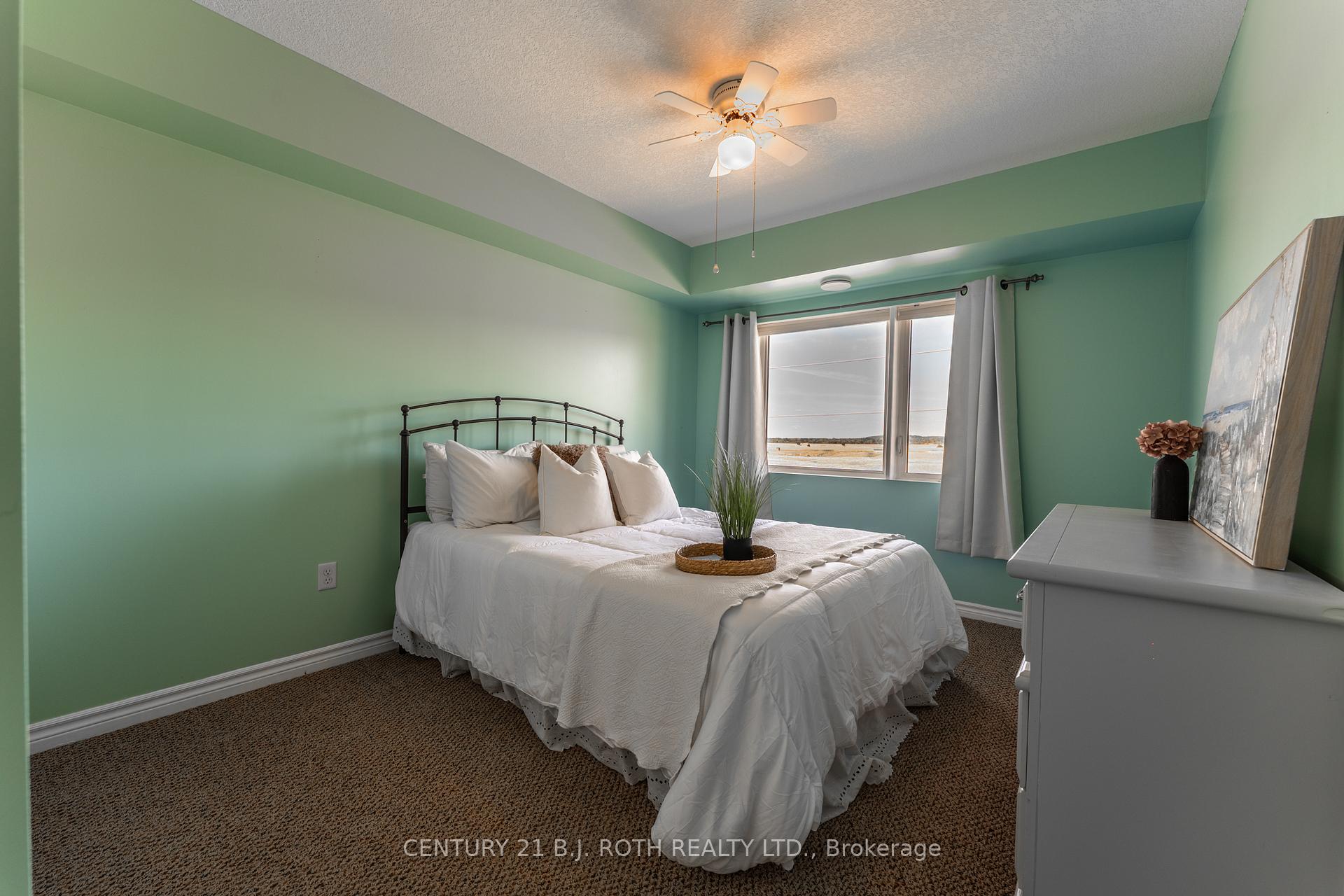 67 Kingsbury Square 403