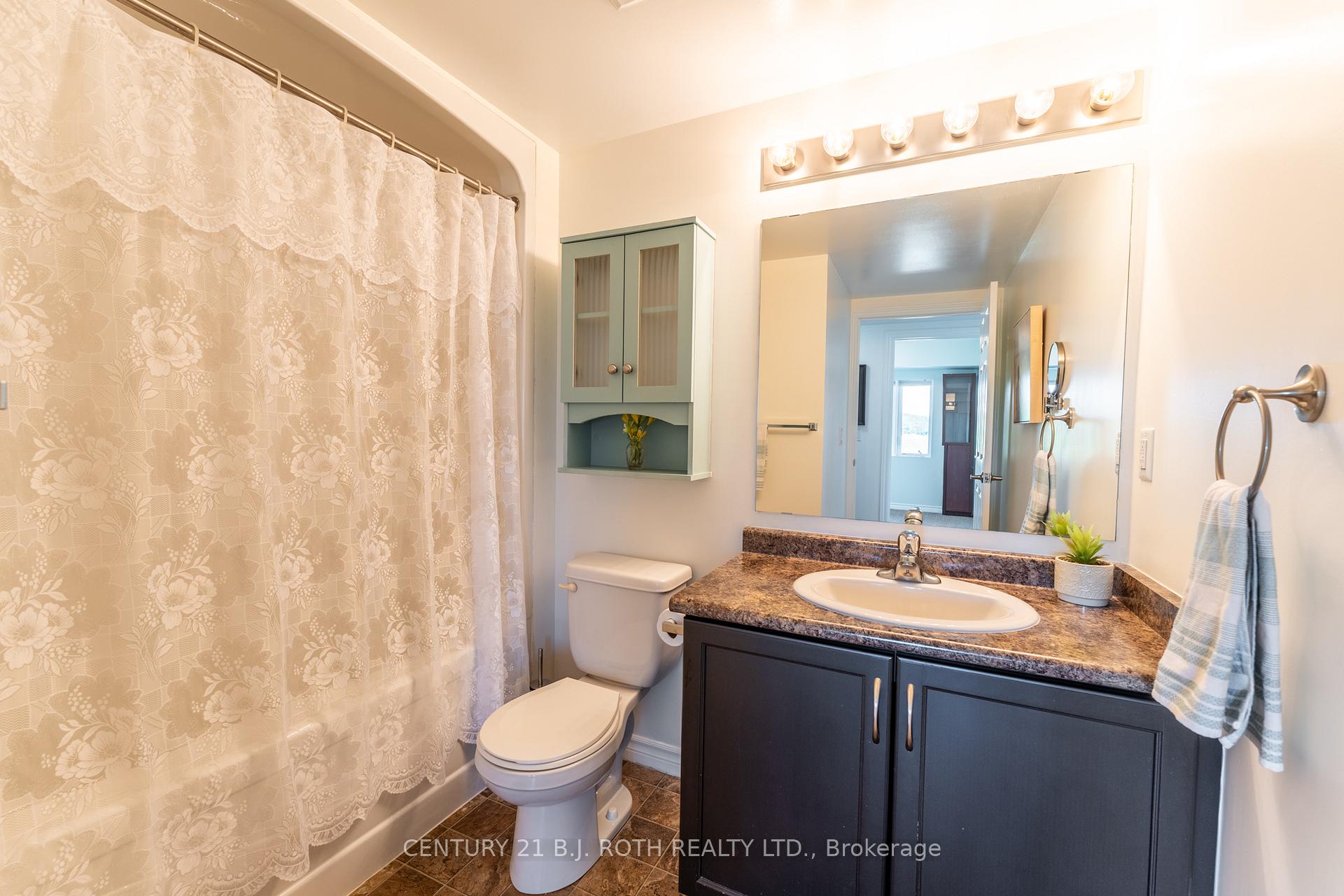 67 Kingsbury Square 403