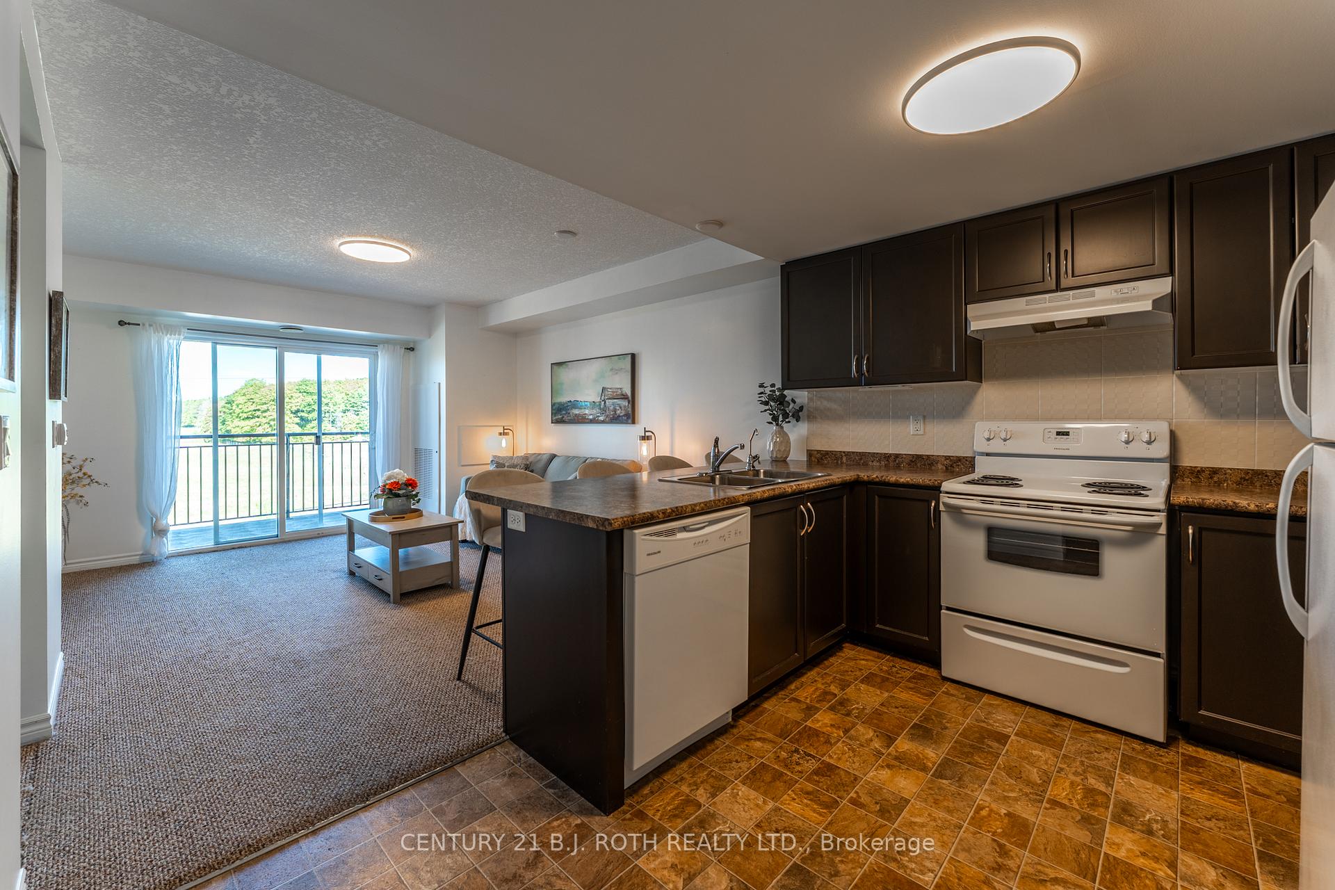 67 Kingsbury Square 403
