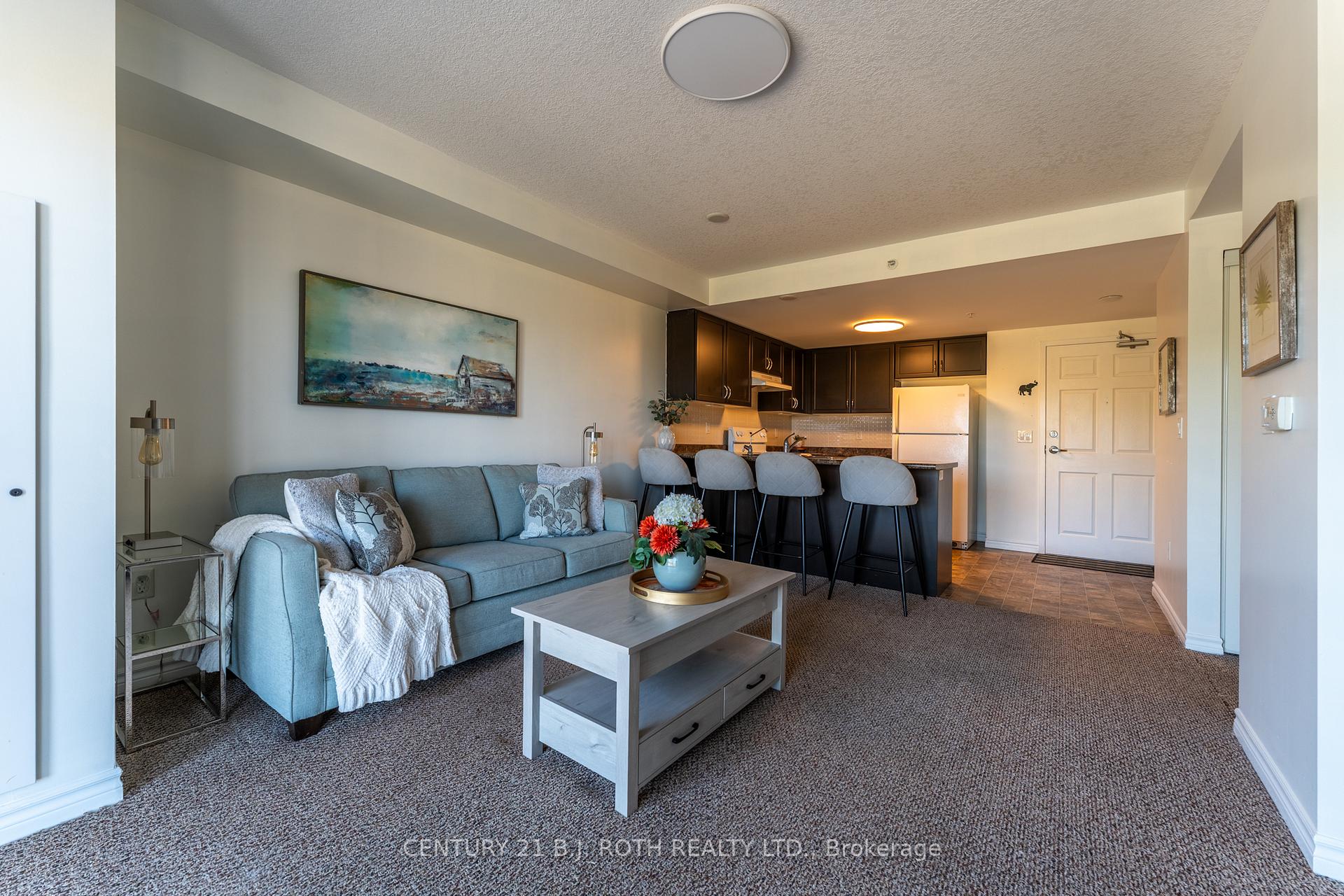 67 Kingsbury Square 403
