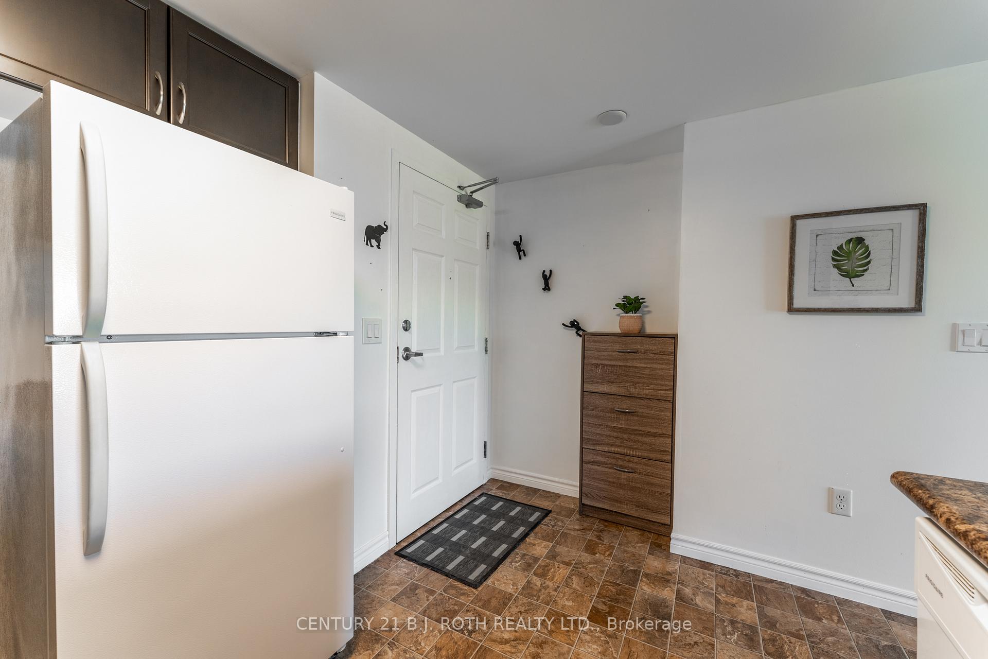 67 Kingsbury Square 403