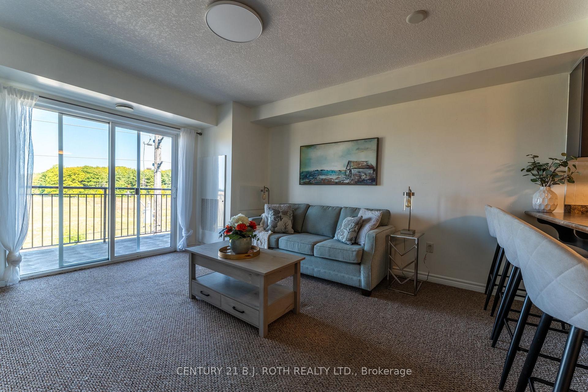 67 Kingsbury Square 403