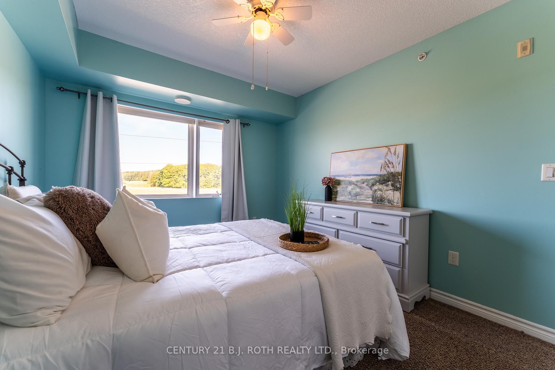 67 Kingsbury Square 403