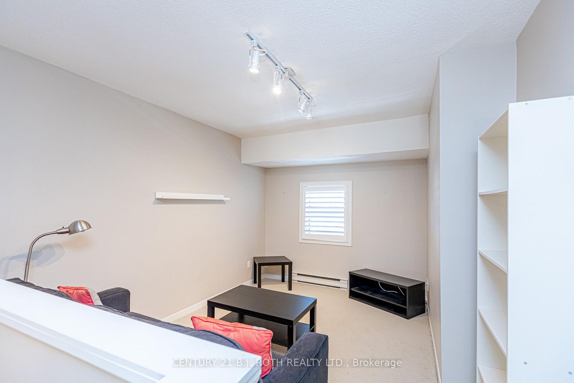 127 Alfred Street W 90