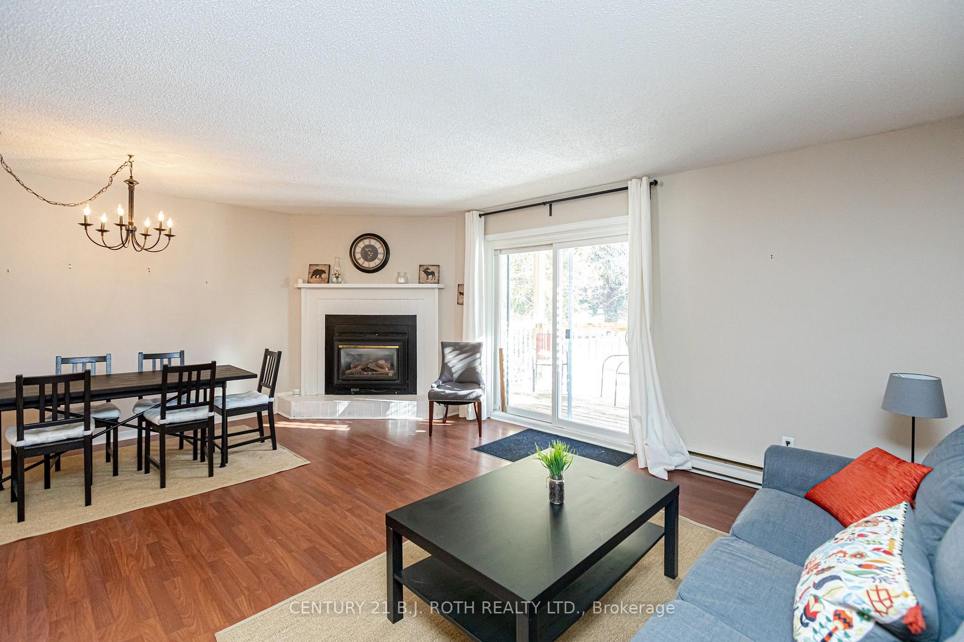127 Alfred Street W 90