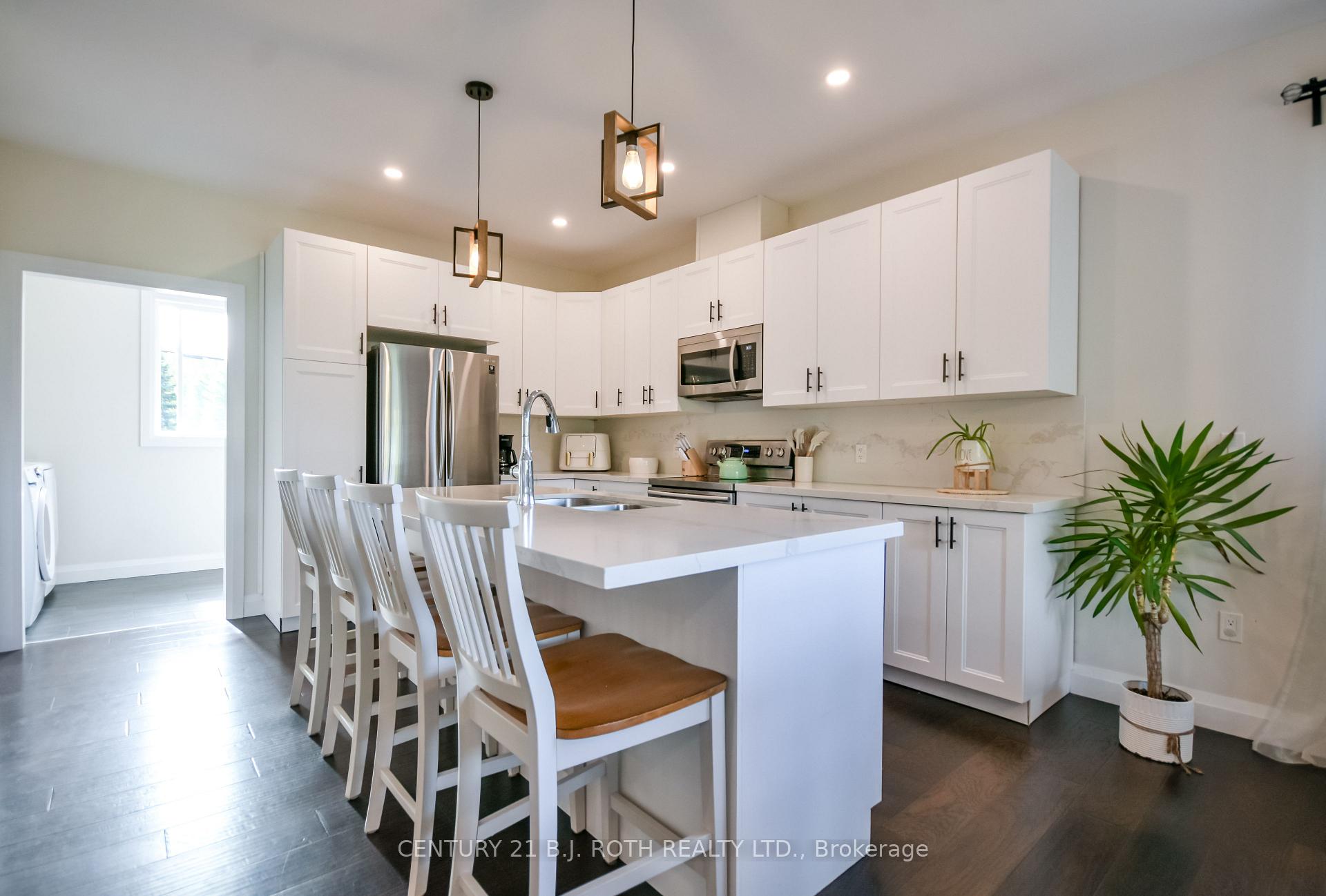 1289 MUSKOKA ROAD 117 Road