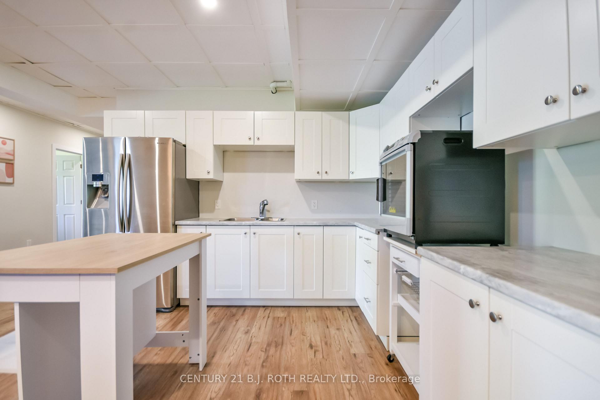 1289 MUSKOKA ROAD 117 Road