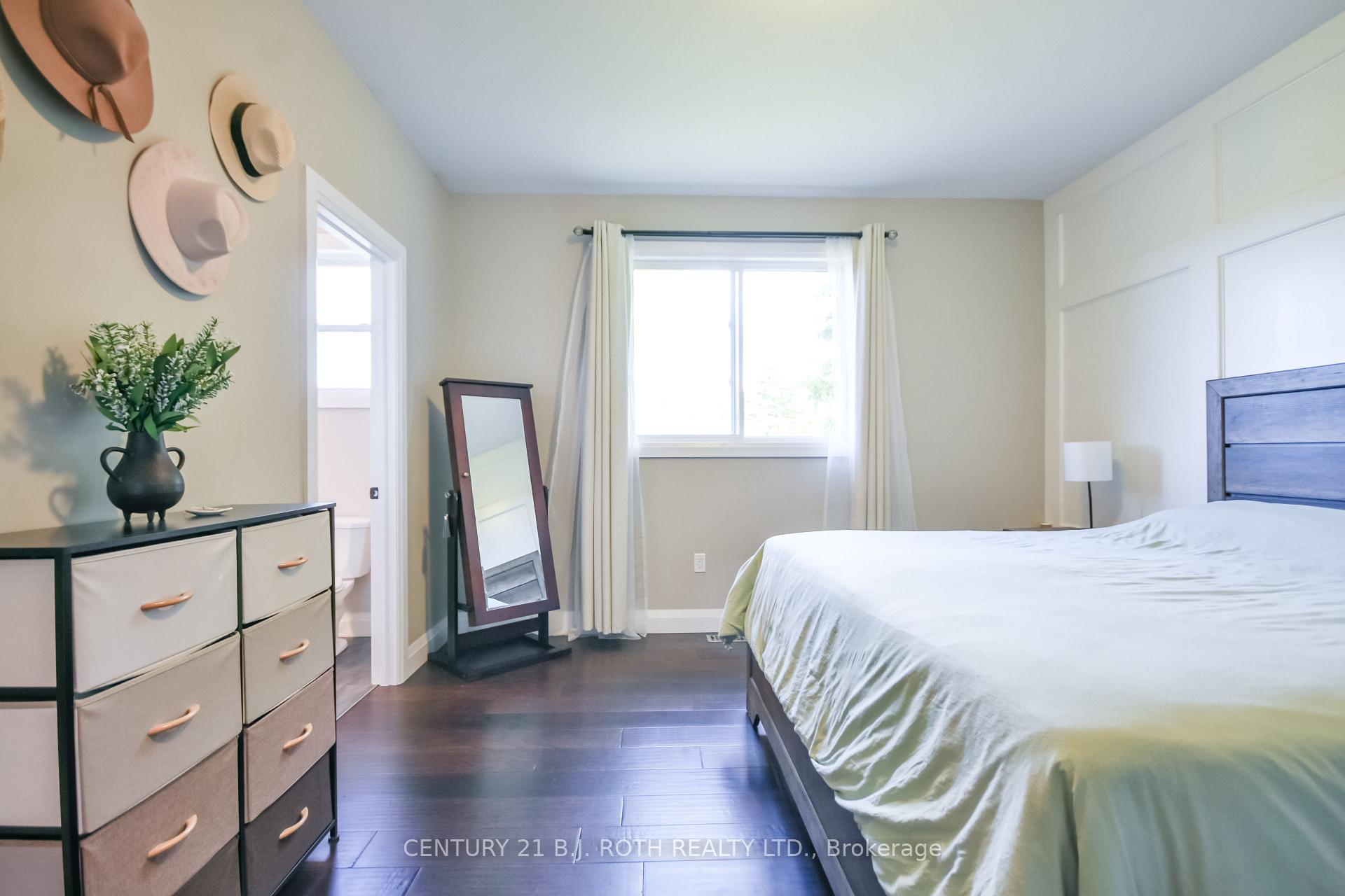 1289 MUSKOKA ROAD 117 Road