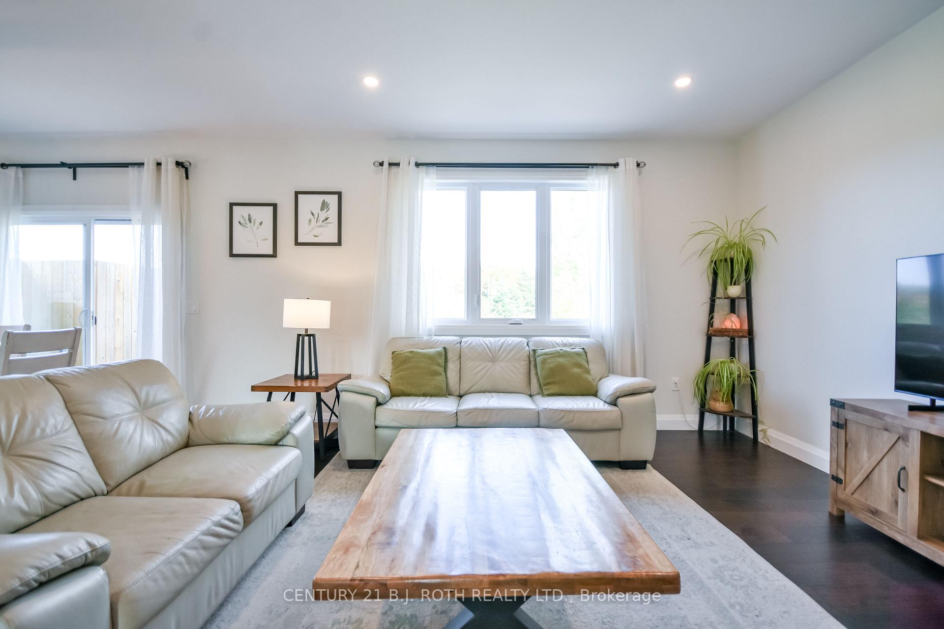 1289 MUSKOKA ROAD 117 Road