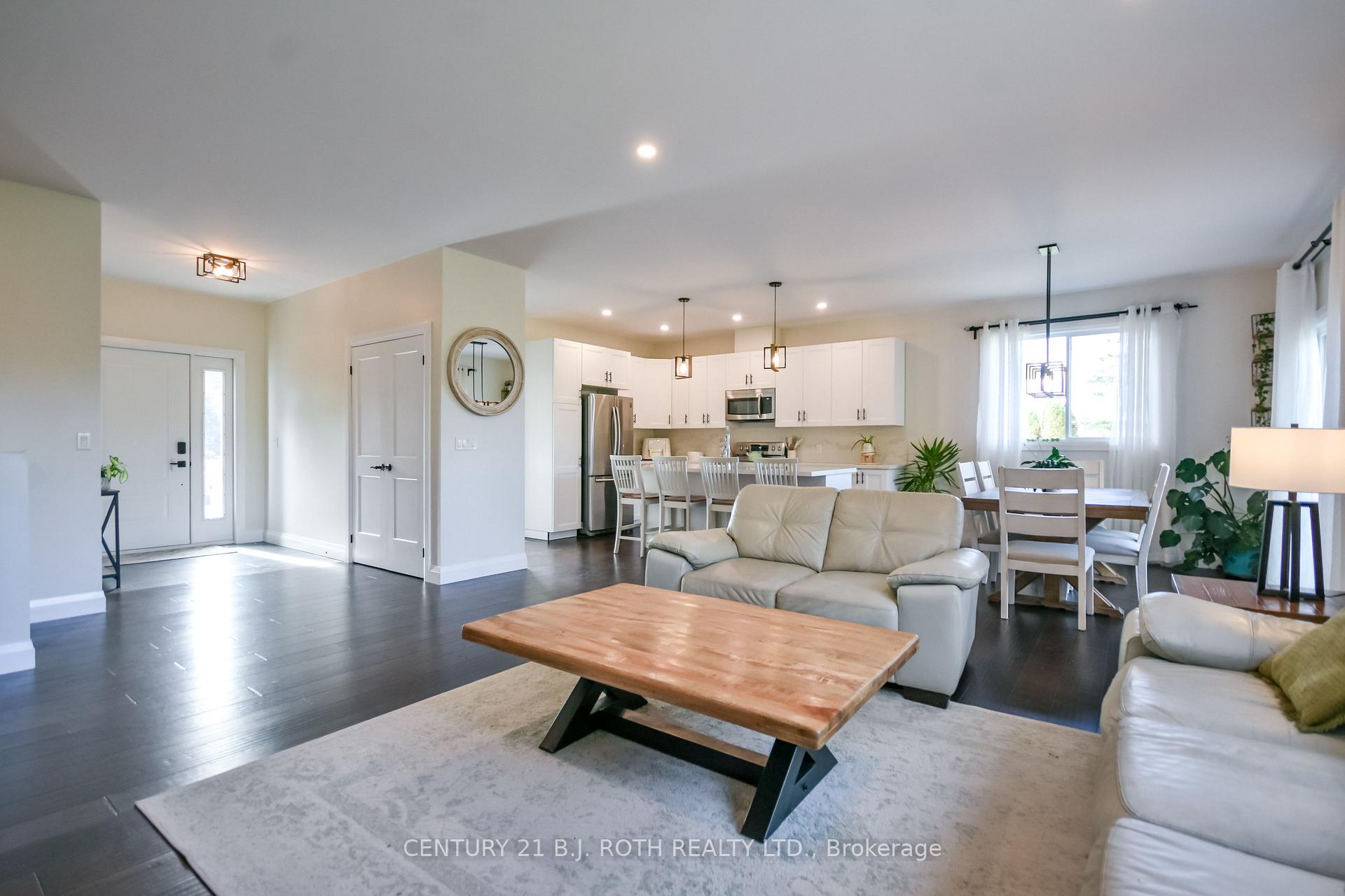 1289 MUSKOKA ROAD 117 Road