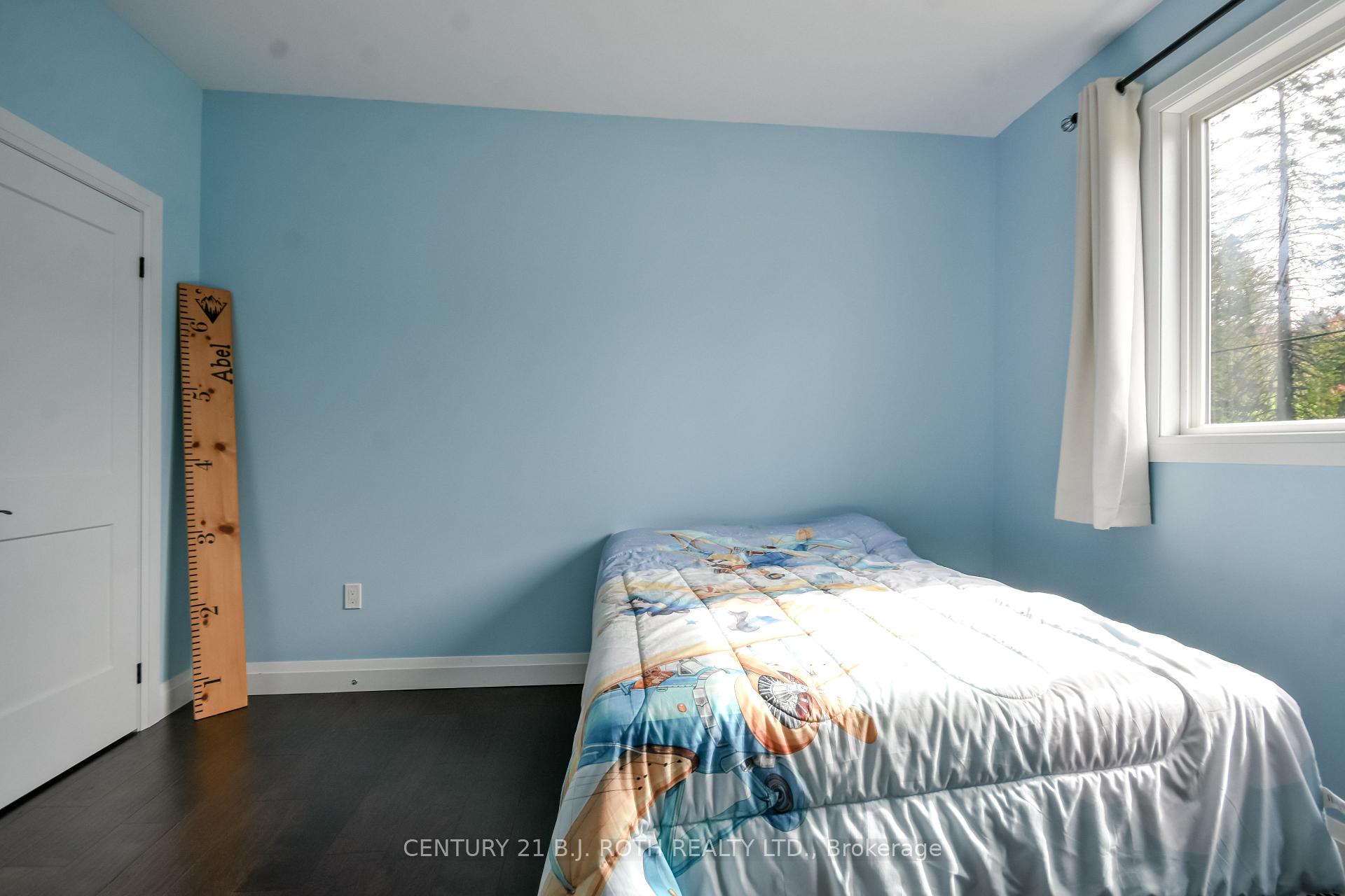 1289 MUSKOKA ROAD 117 Road
