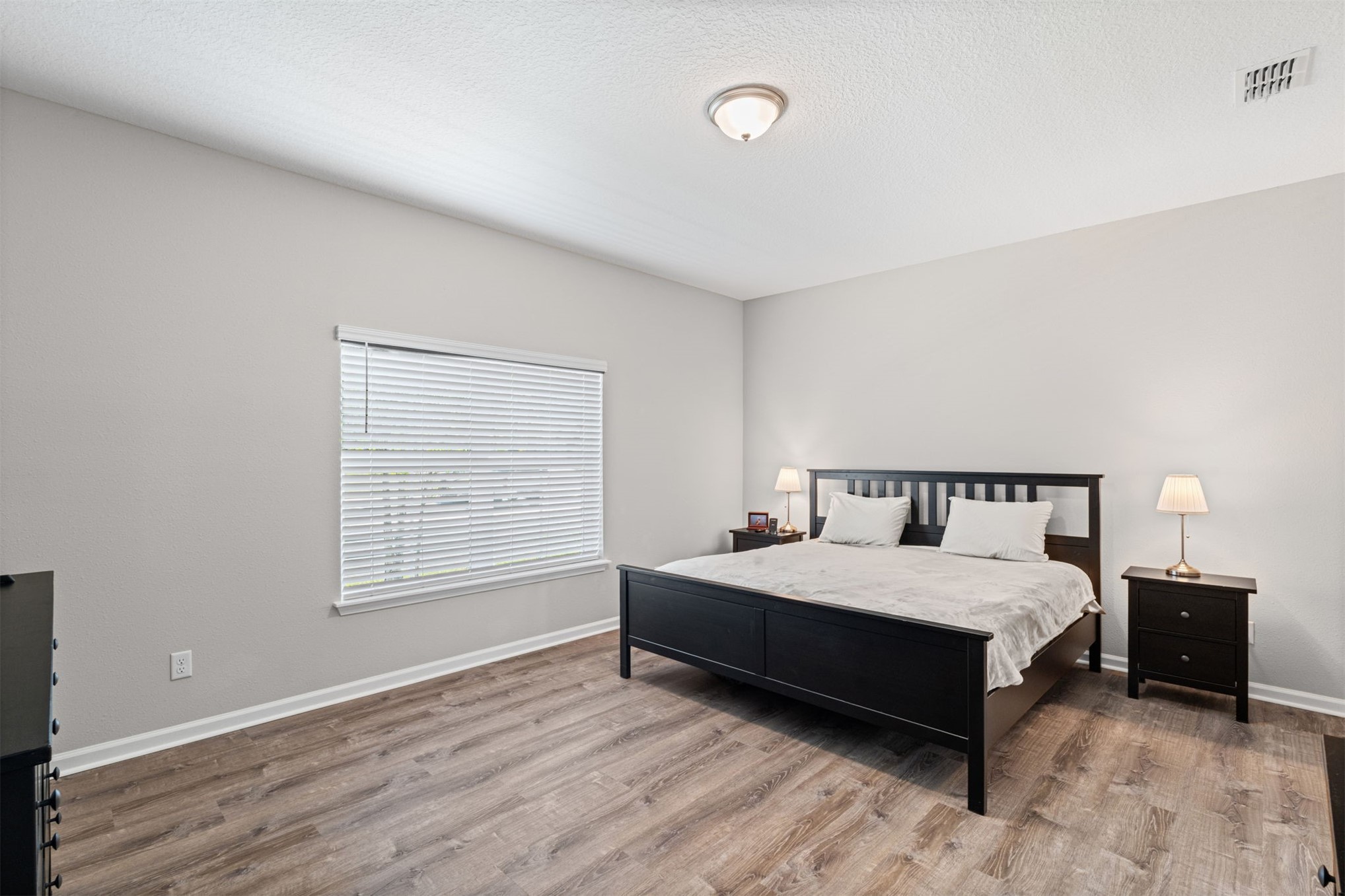 75209 CHELSEA GARDEN LANE