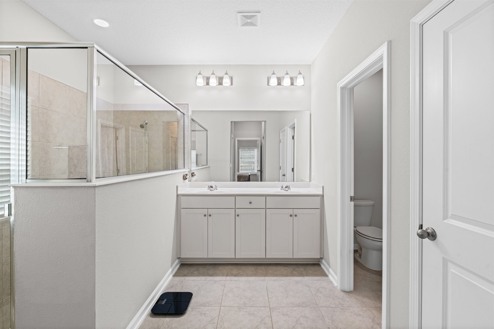 75209 CHELSEA GARDEN LANE