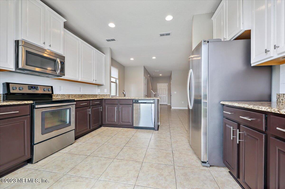 14048 CORRINE Circle