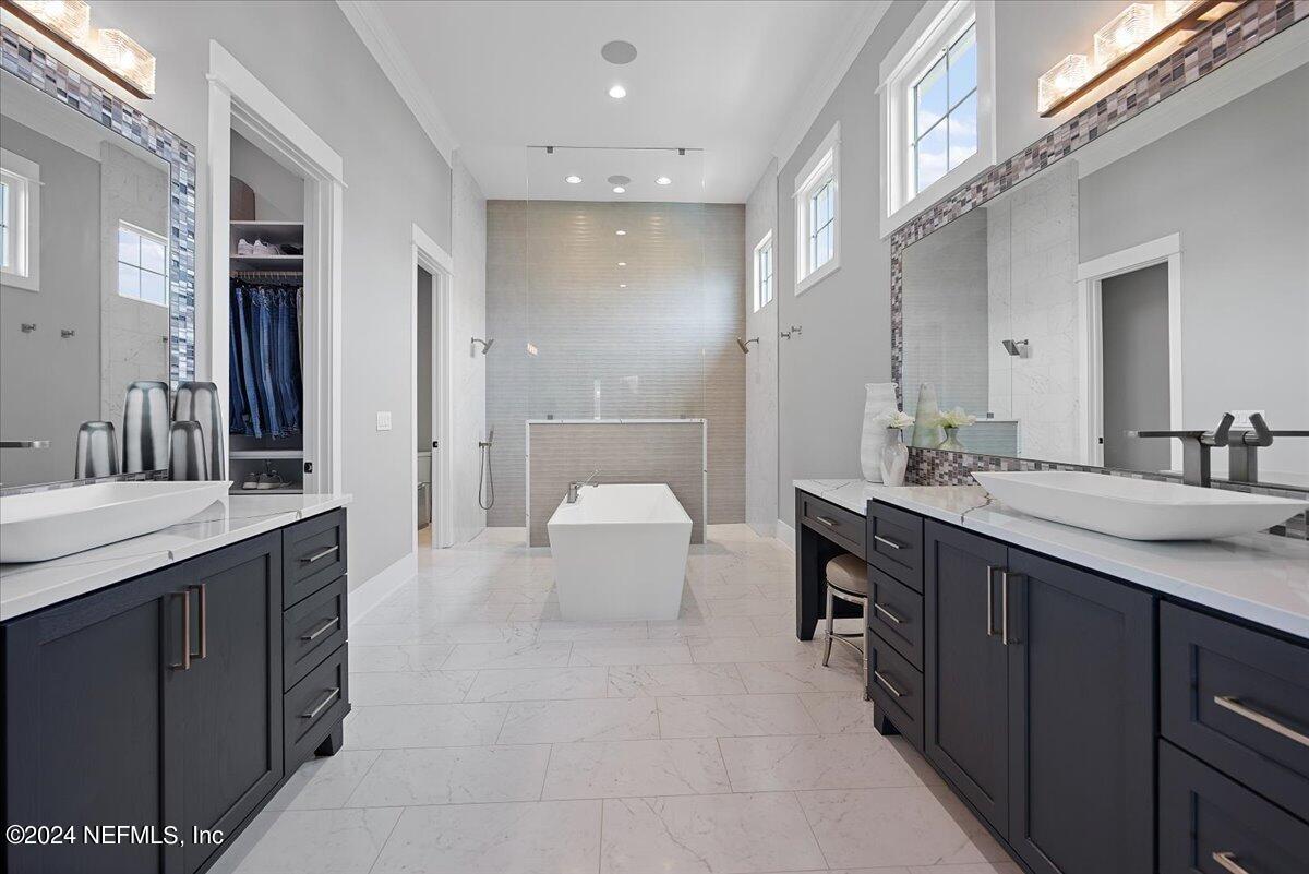 4539 HUNTERSTON Lane