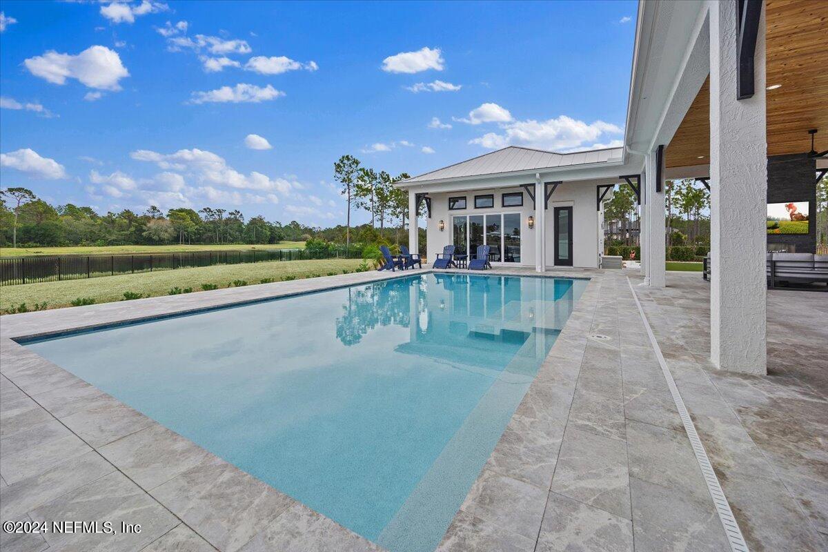 4539 HUNTERSTON Lane