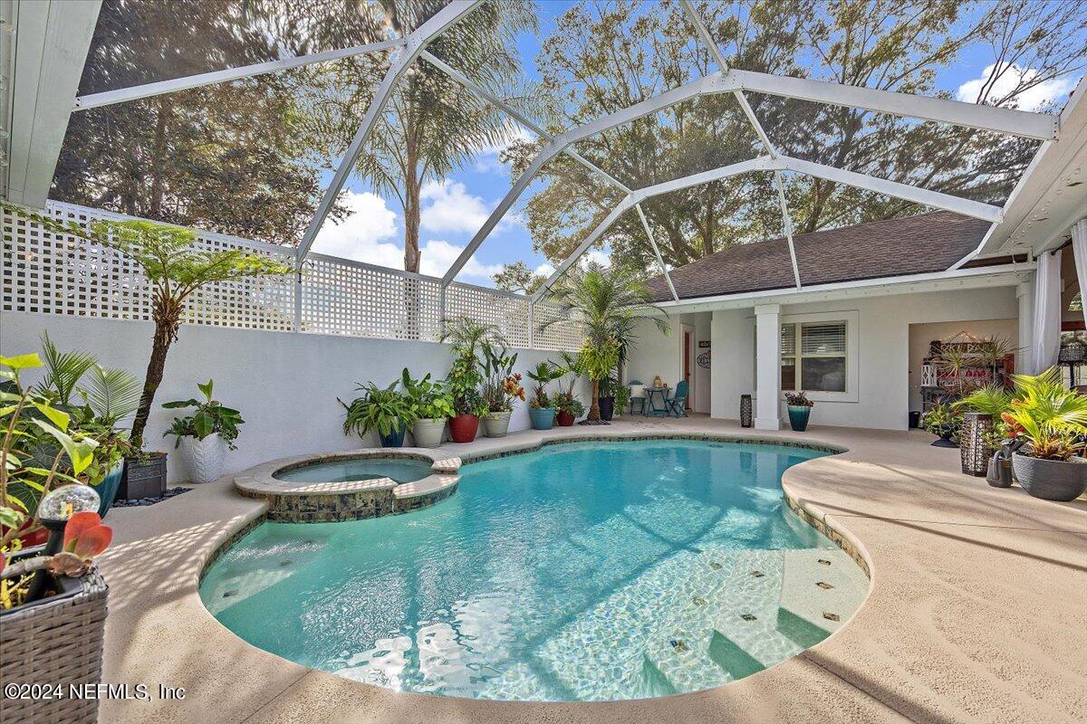 1217 EDGEWATER Drive