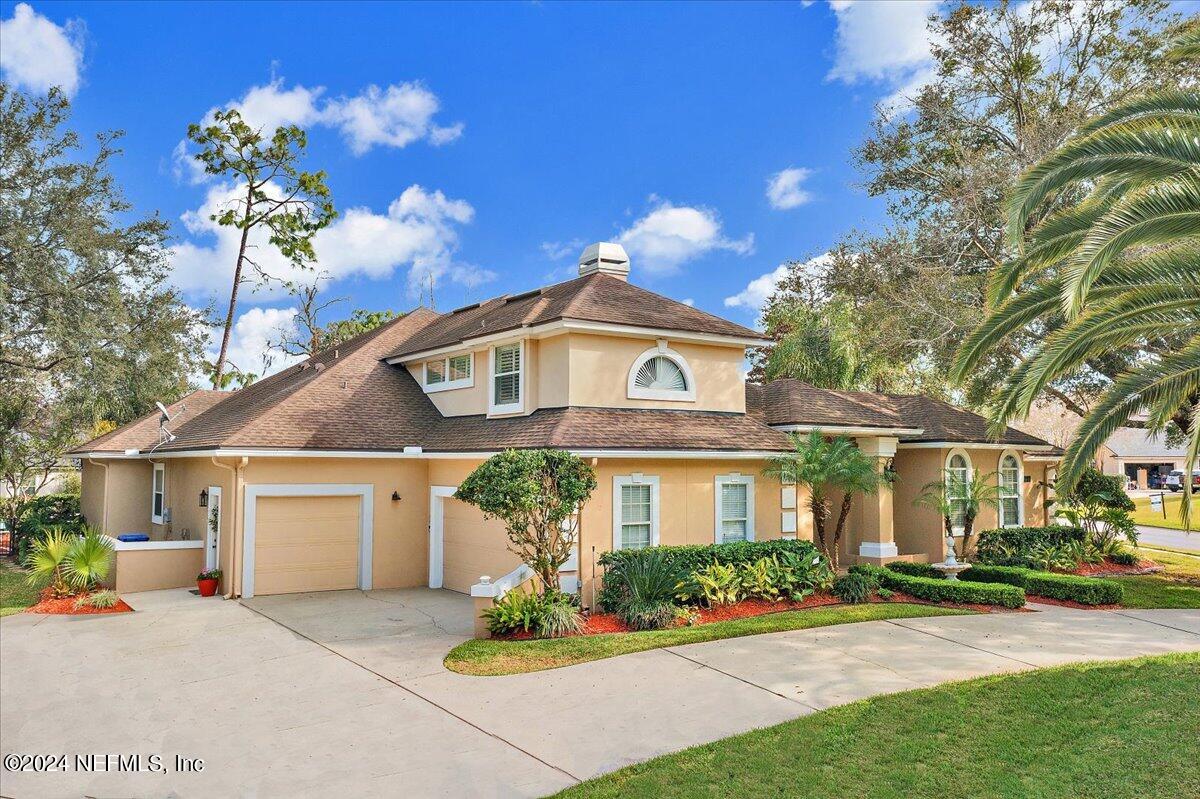 1217 EDGEWATER Drive